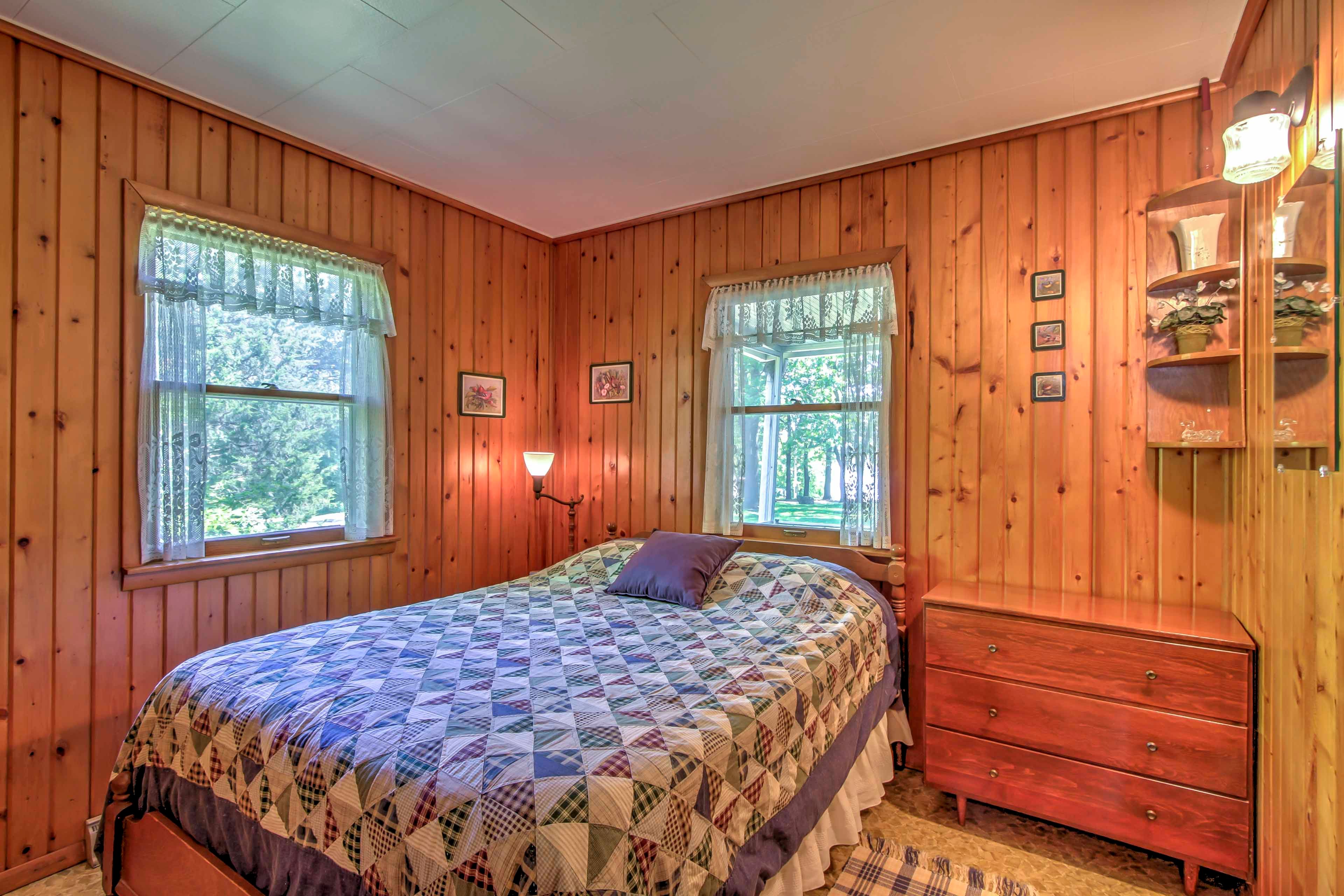 Bedroom 2 | Full Bed