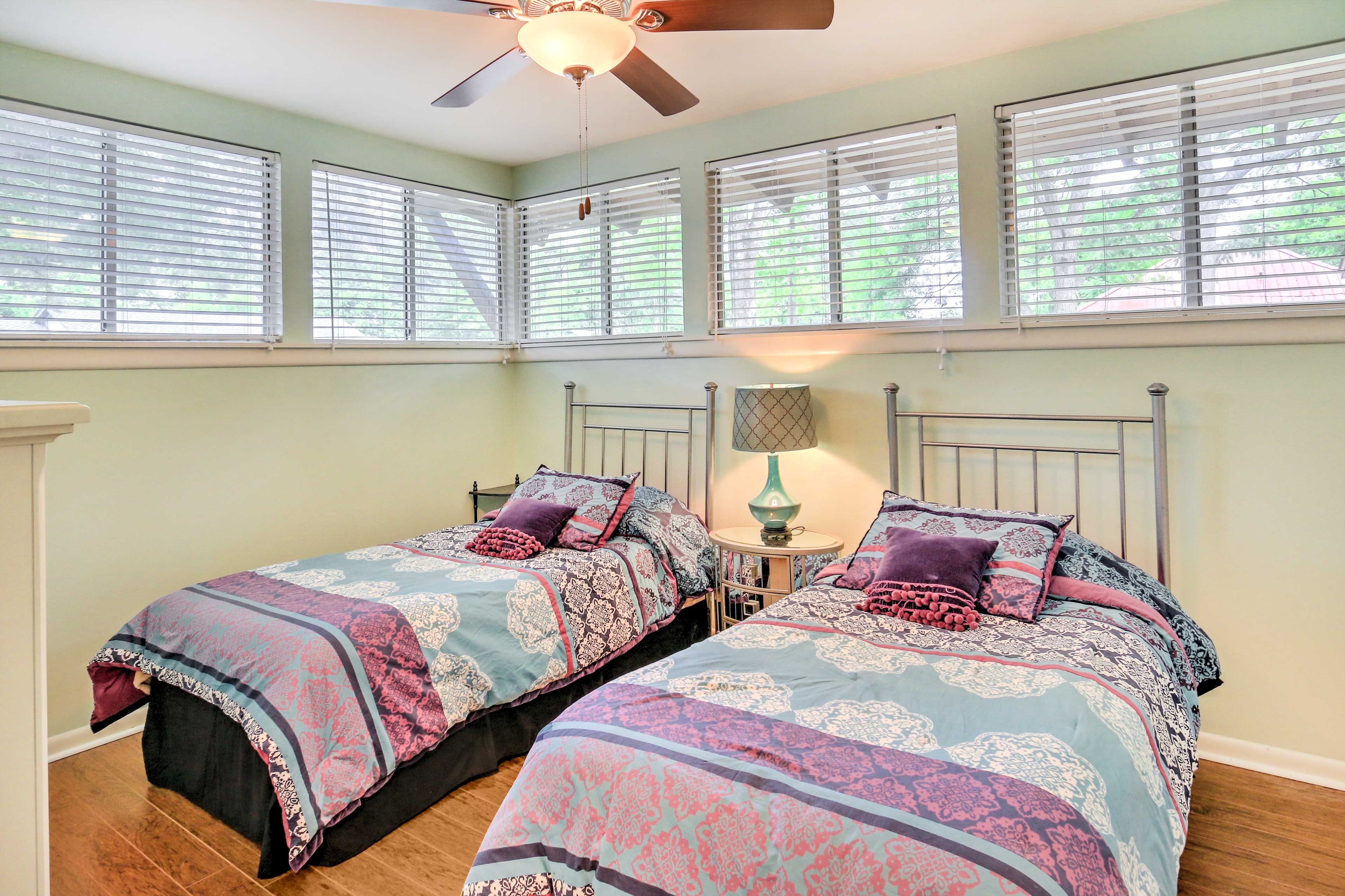Bedroom 3 | 2 Twin Beds