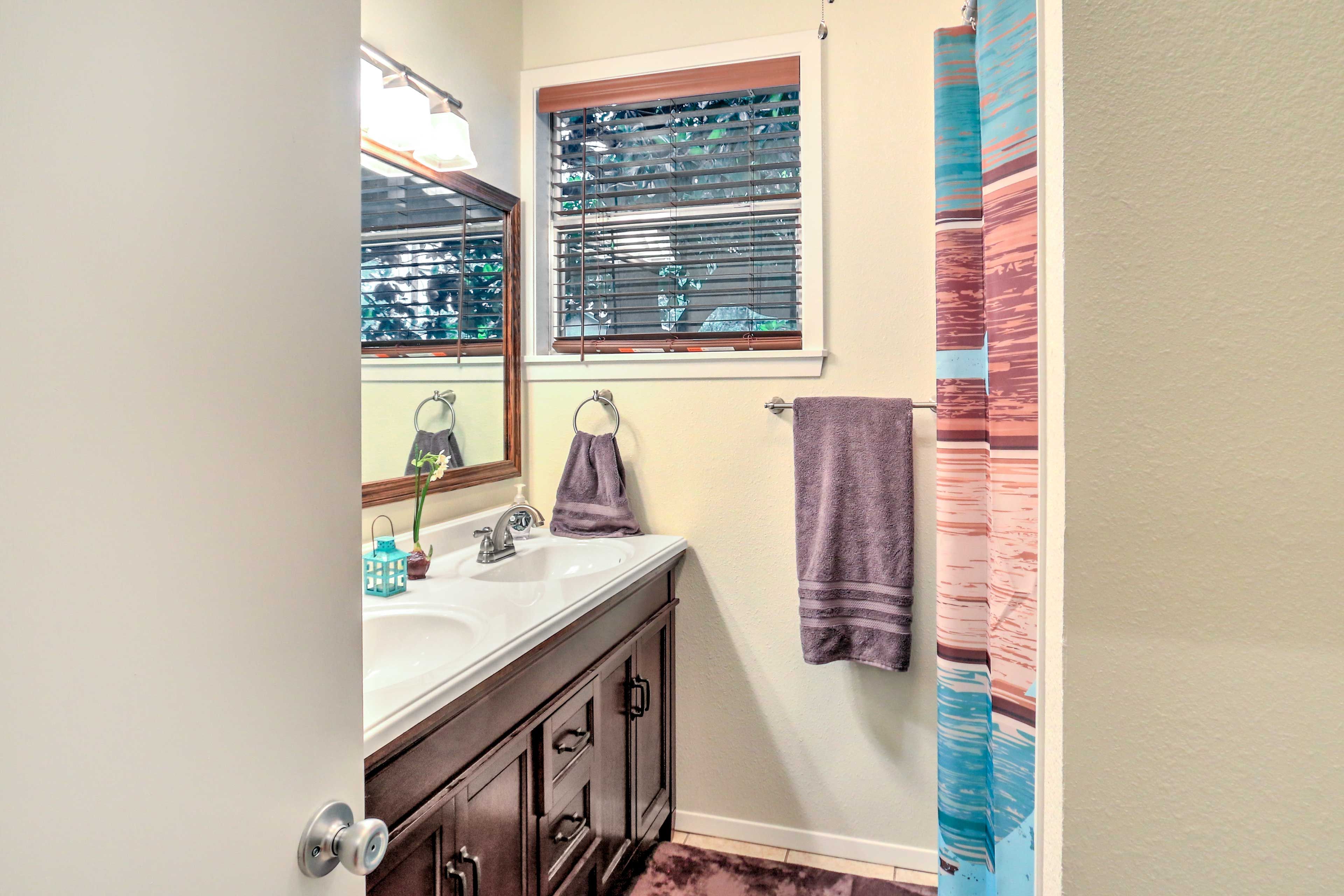Full Bathroom
