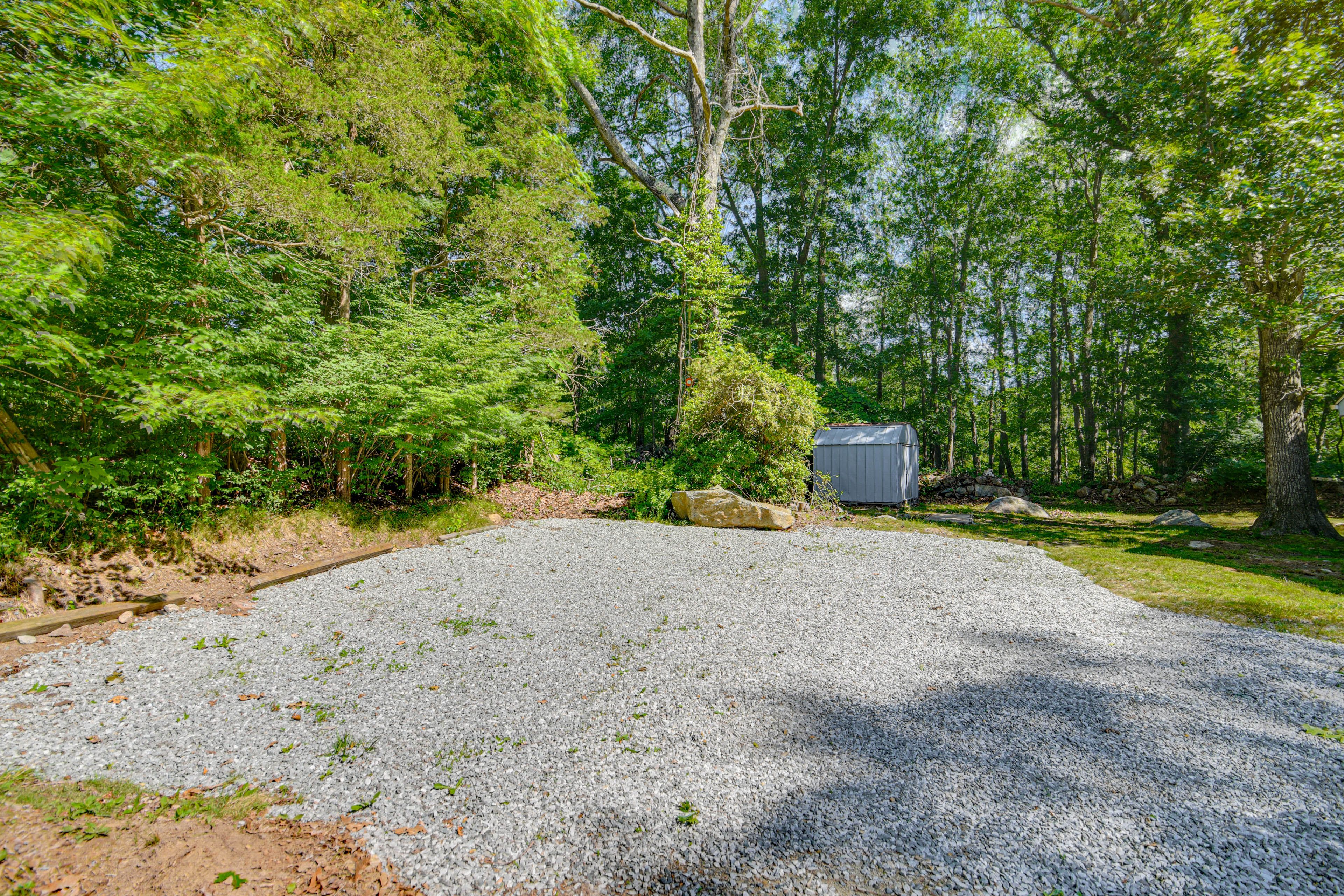 Parking | Driveway (2 Vehicles)