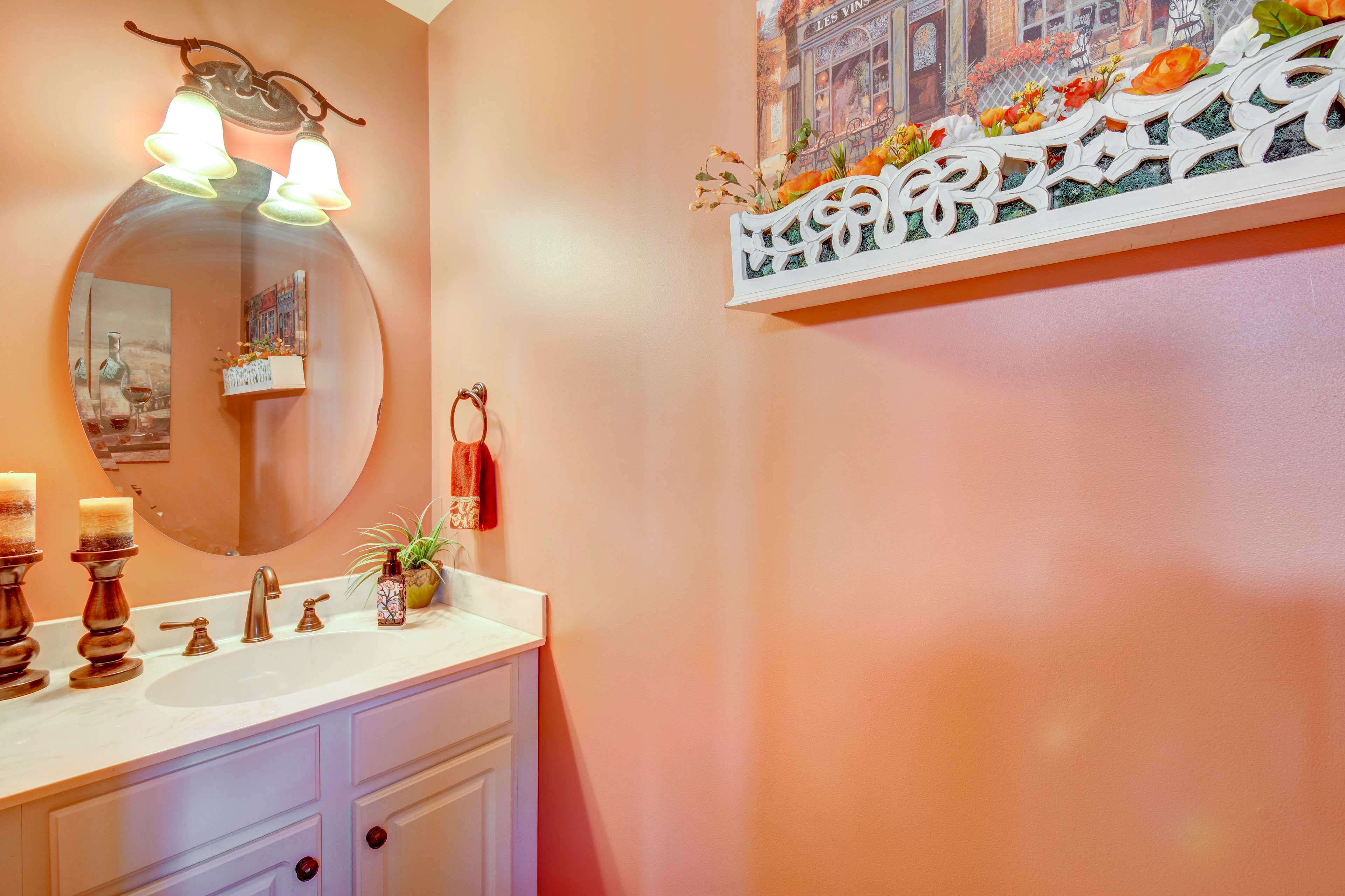 Half Bathroom | 1st Floor