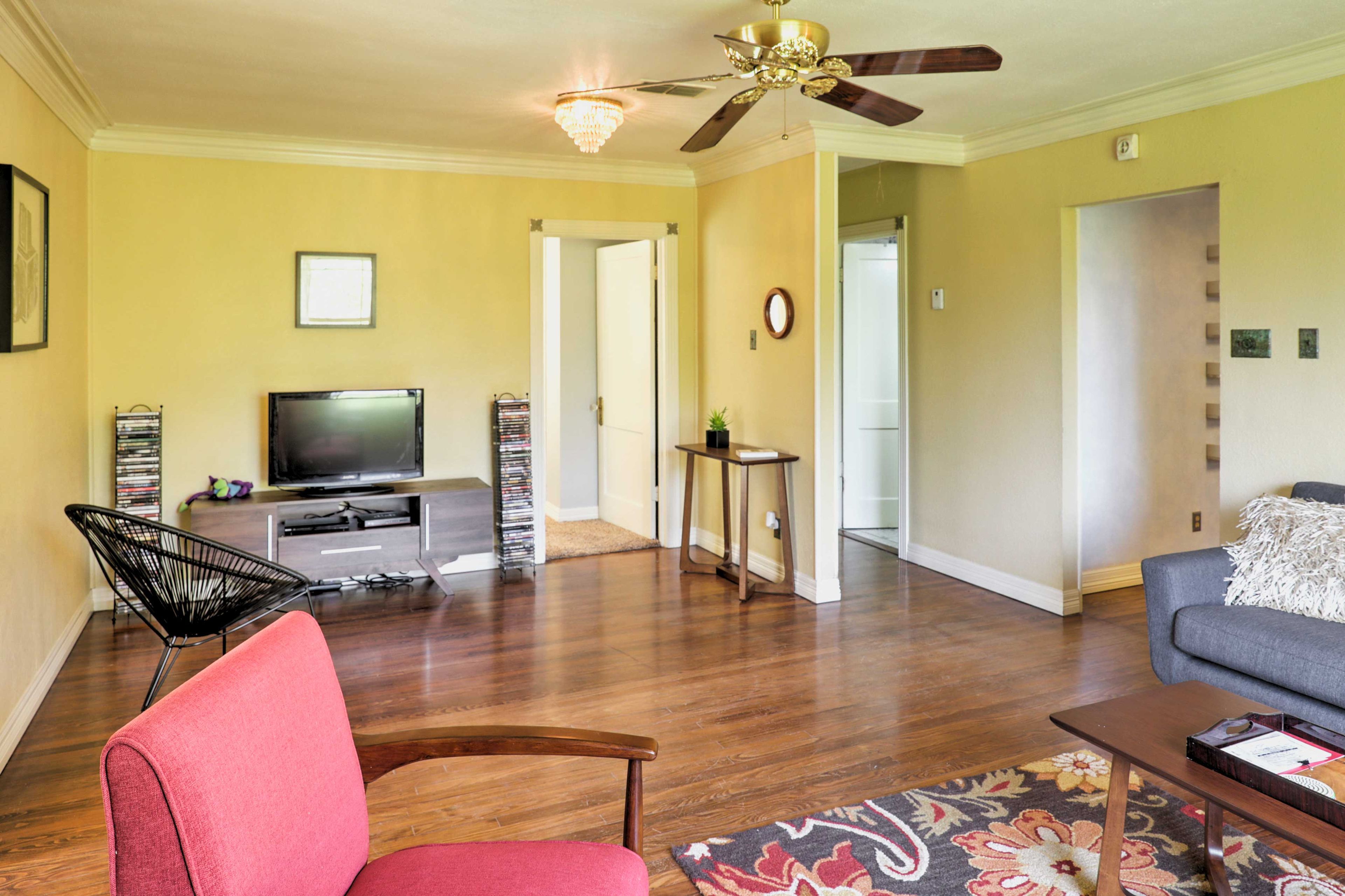 Watch your favorite shows on the living room's flat-screen cable TV.