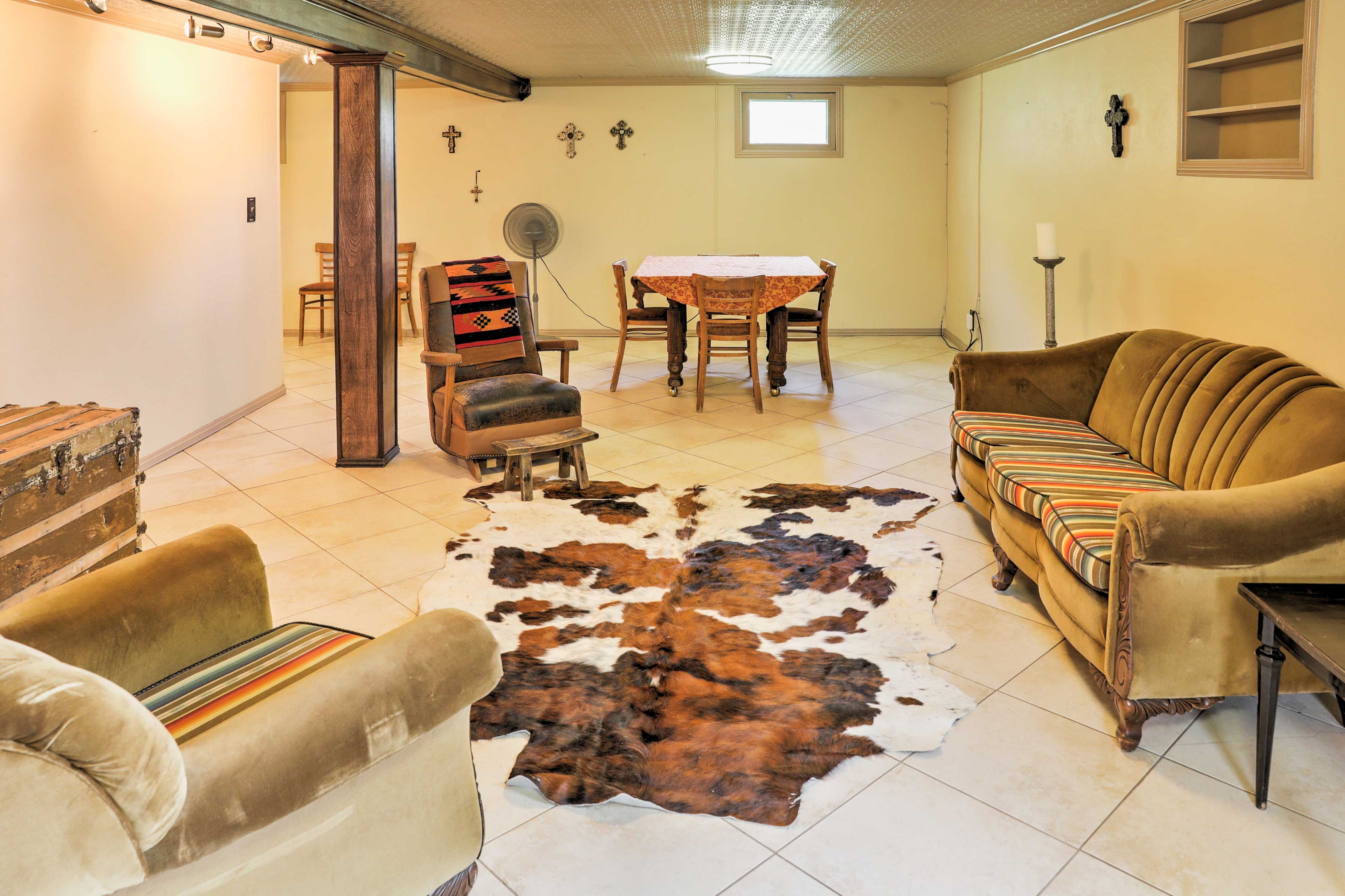 The property features plenty of space for your travel party to gather.