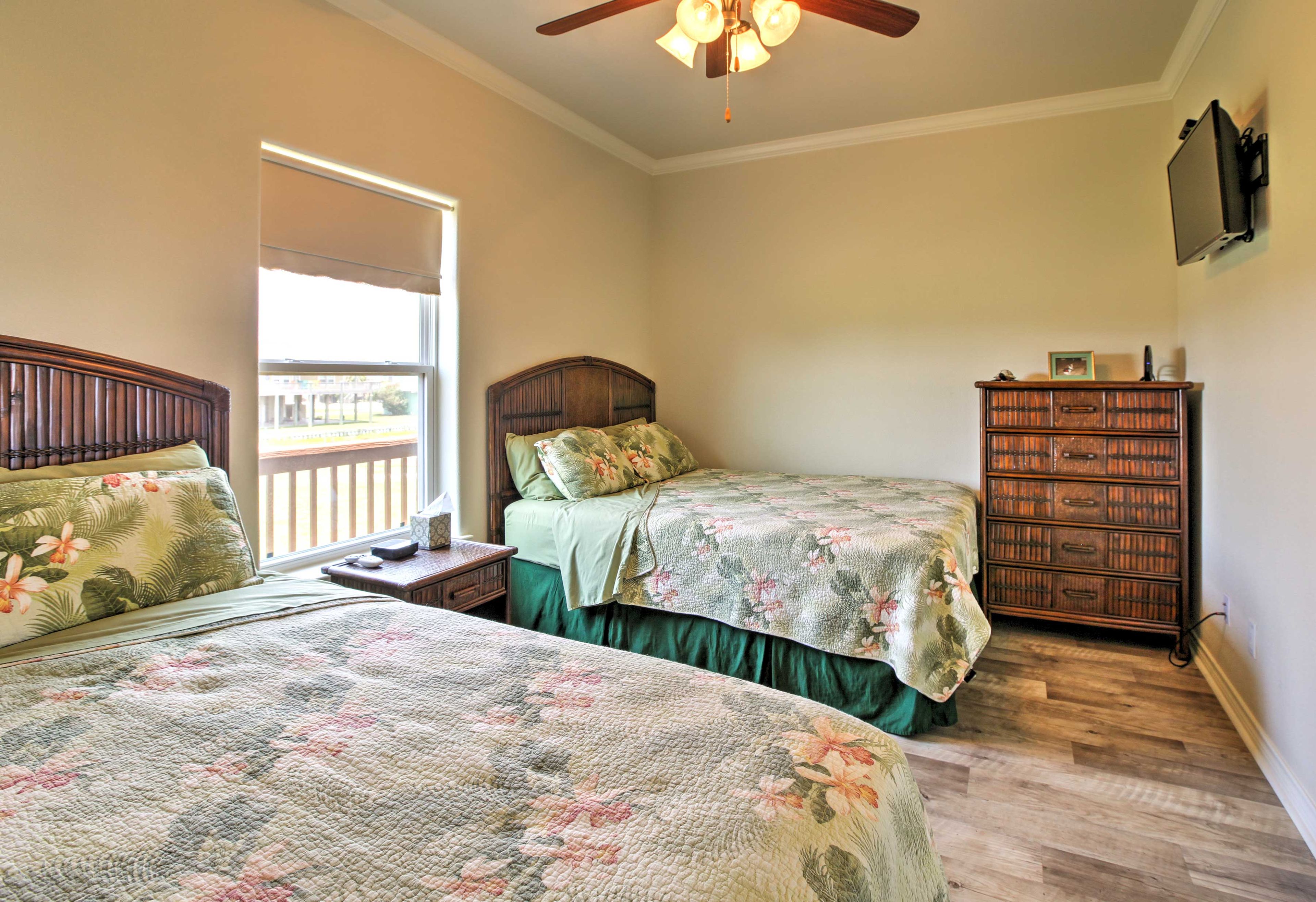 Bedroom 2 | 2 Queen Beds