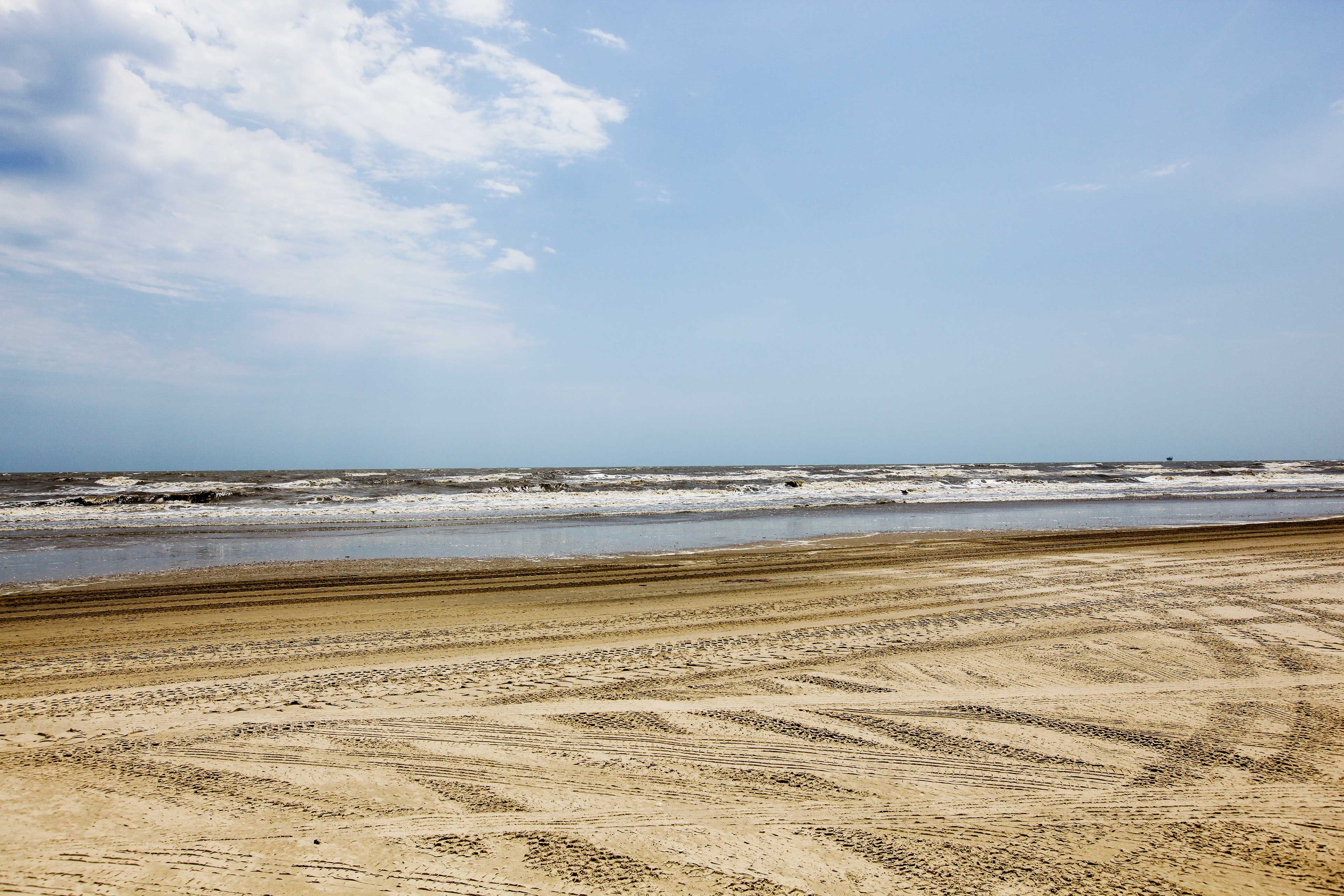 Beach | Walking Distance