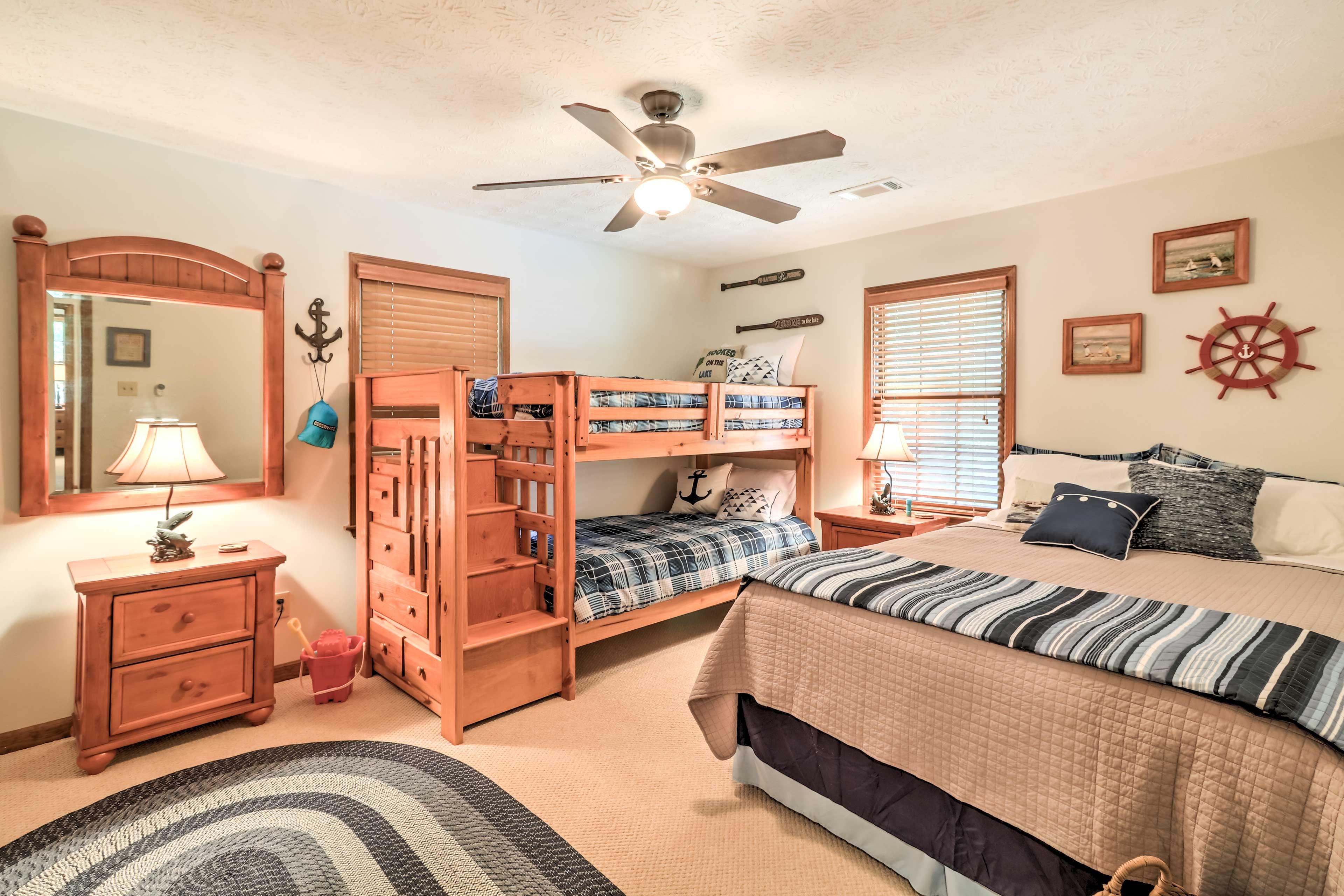 Bedroom 2 | Queen Bed | Twin Bunk Bed