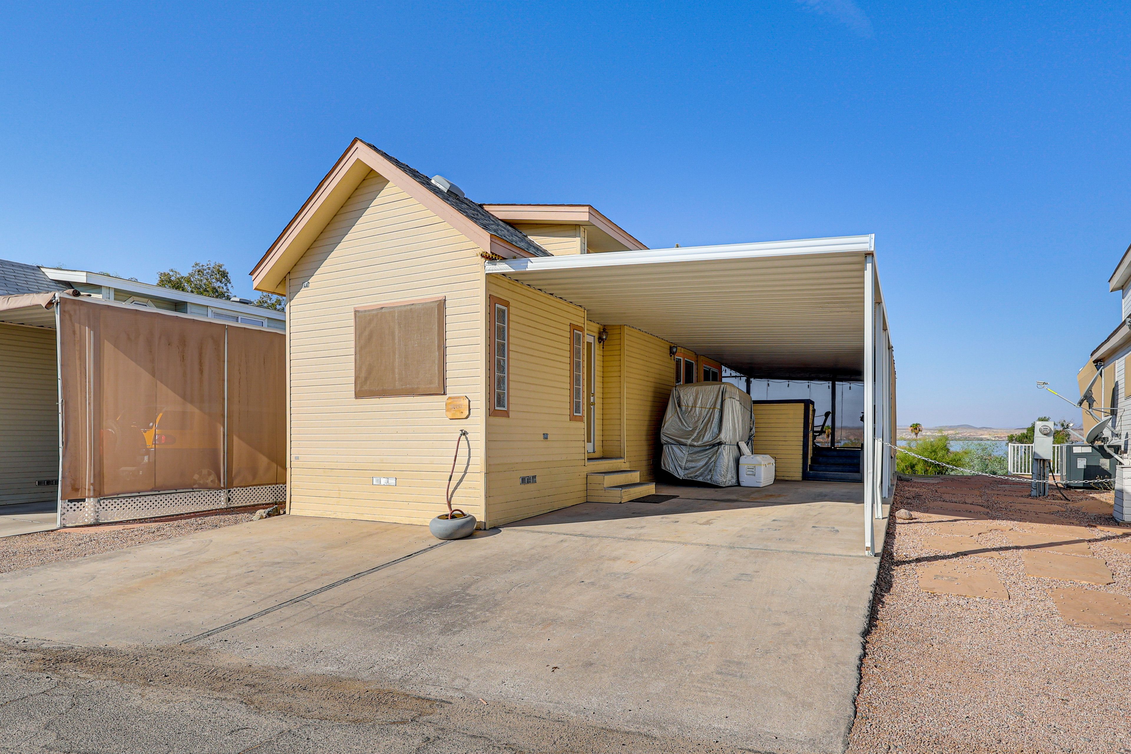 Parking | Carport (1 Vehicle) | Driveway (1 Vehicle)
