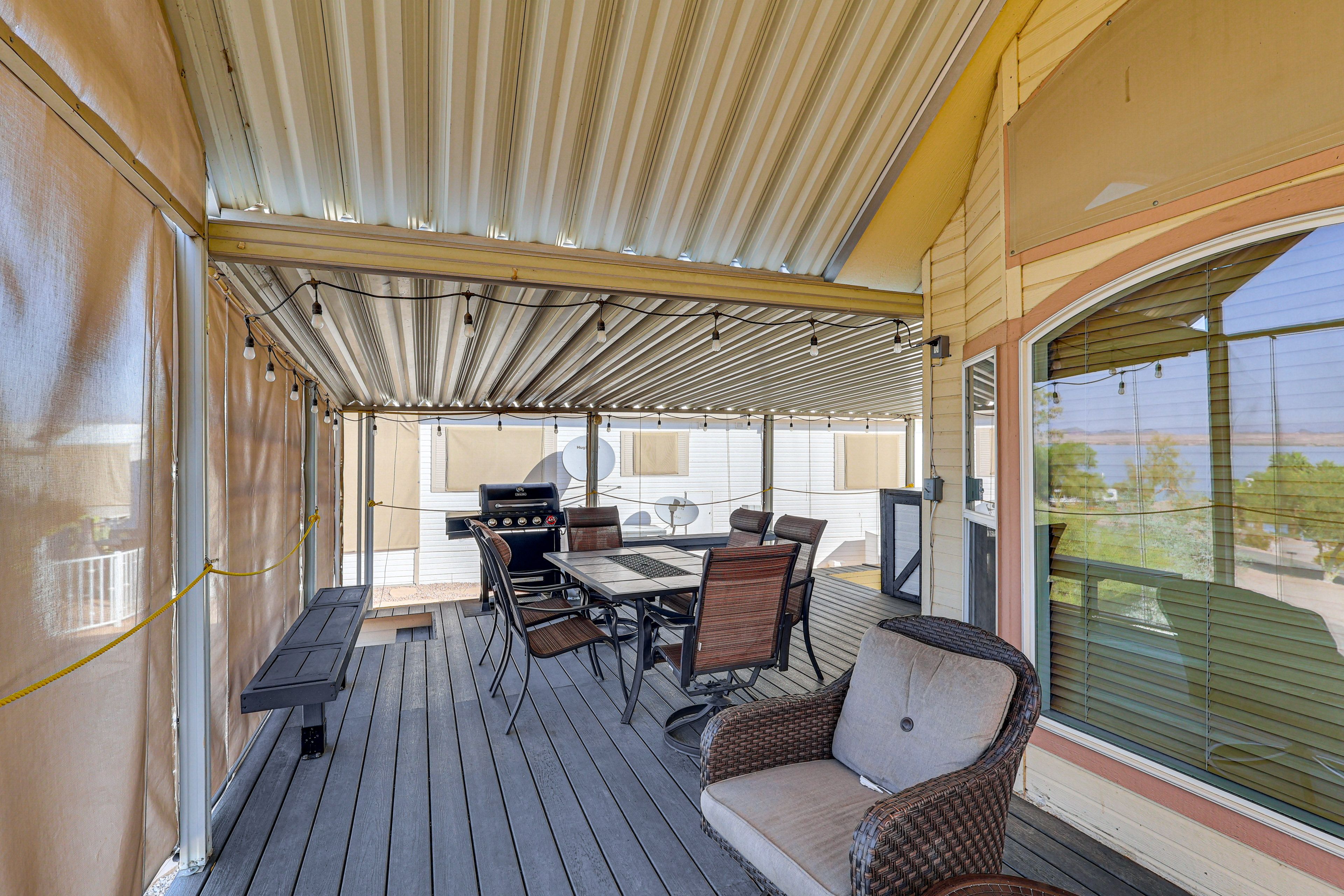 Deck | Outdoor Dining Areas