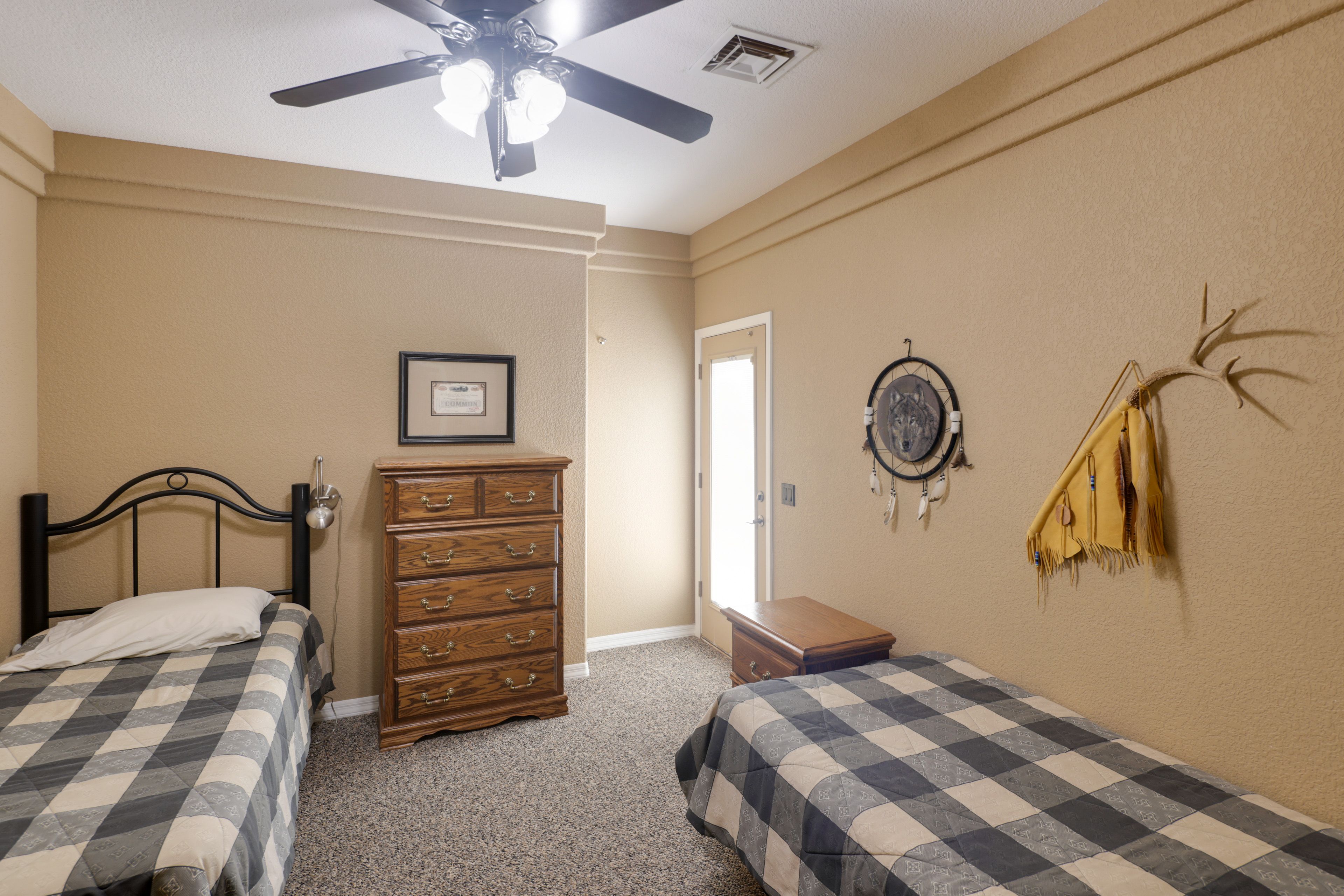 Bedroom 5 | 2 Twin Beds