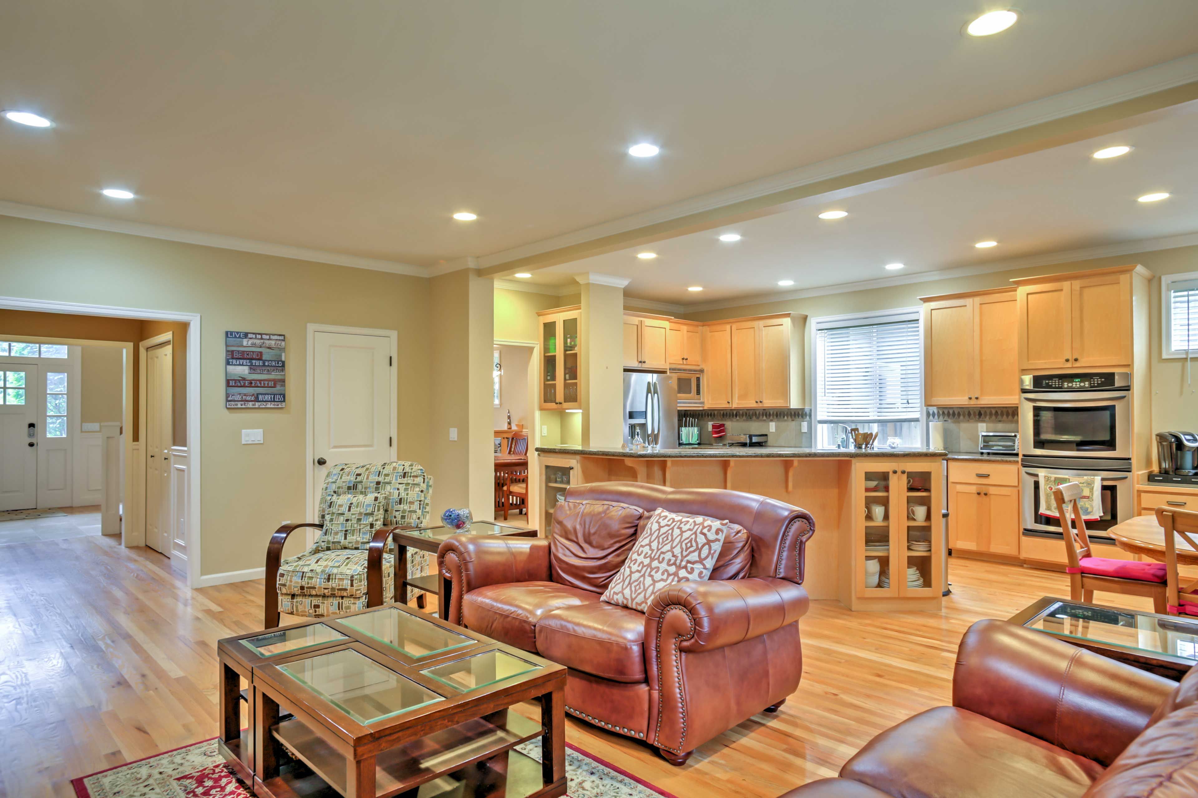 This Kirkland house will quickly become your favorite home-away-from-home.