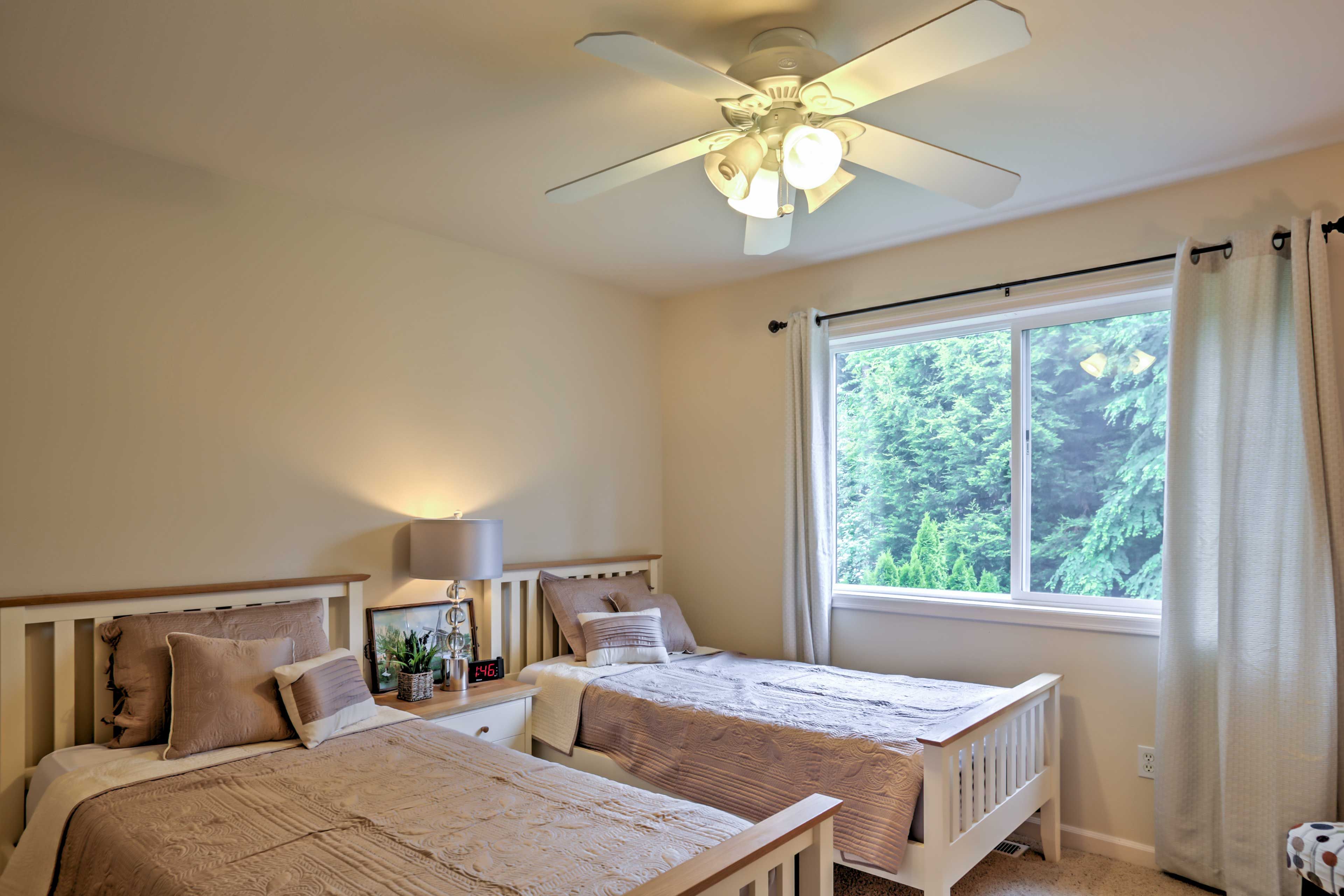 If you're traveling with kids, they'll loving sharing this room with 2 twin beds