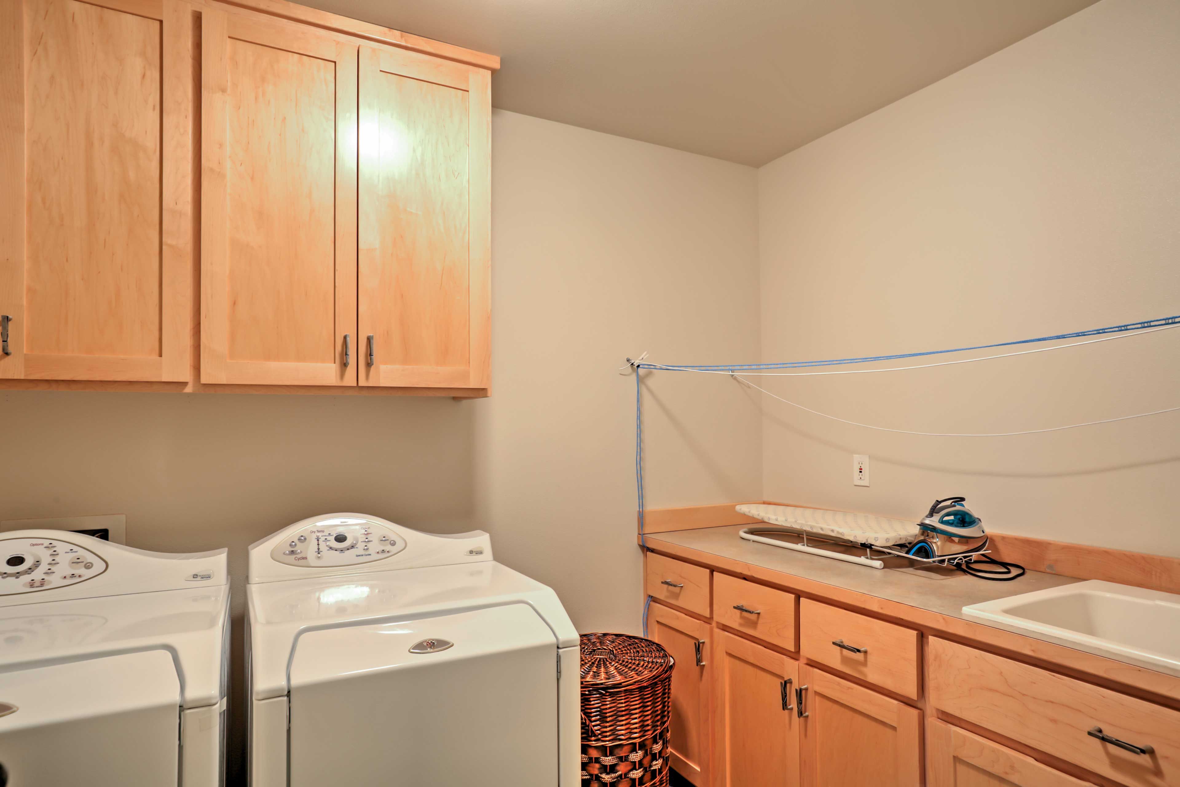 Keep your clothes fresh by utilizing the in-unit laundry machines.