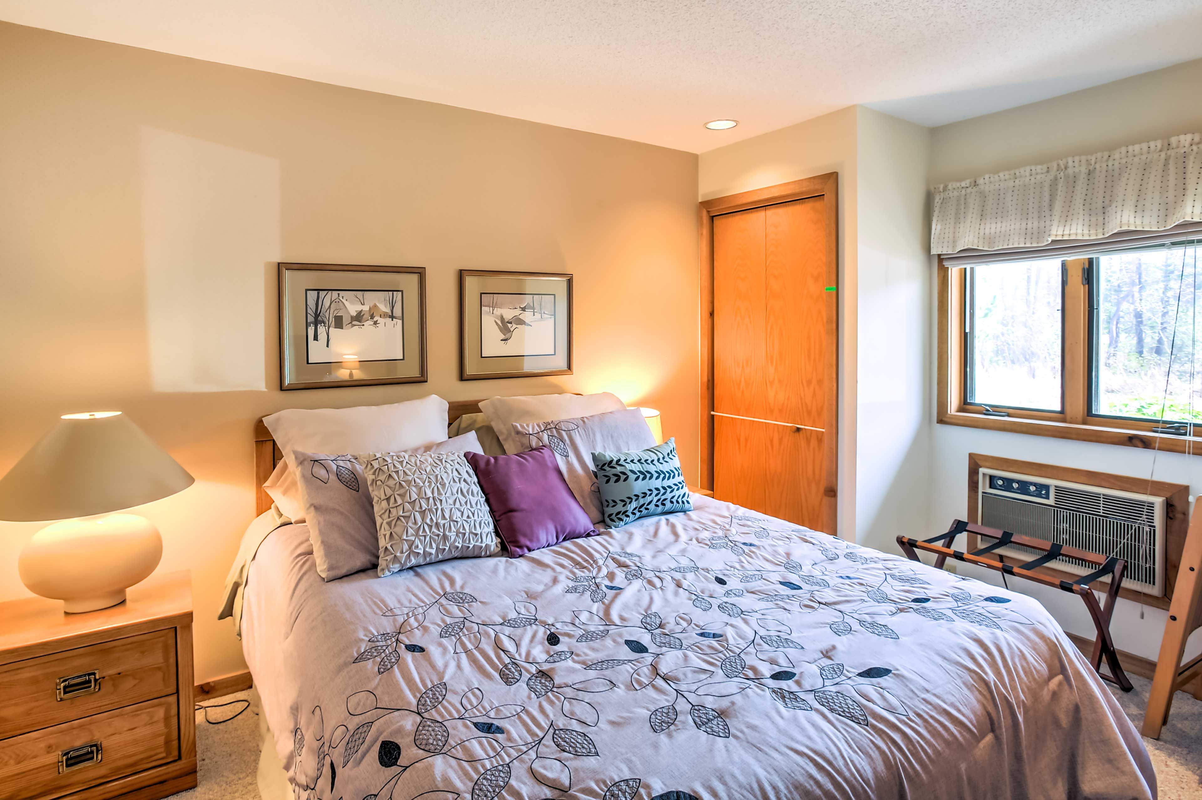 Bedroom 1 | Queen Bed | Linens Provided | Smart TV
