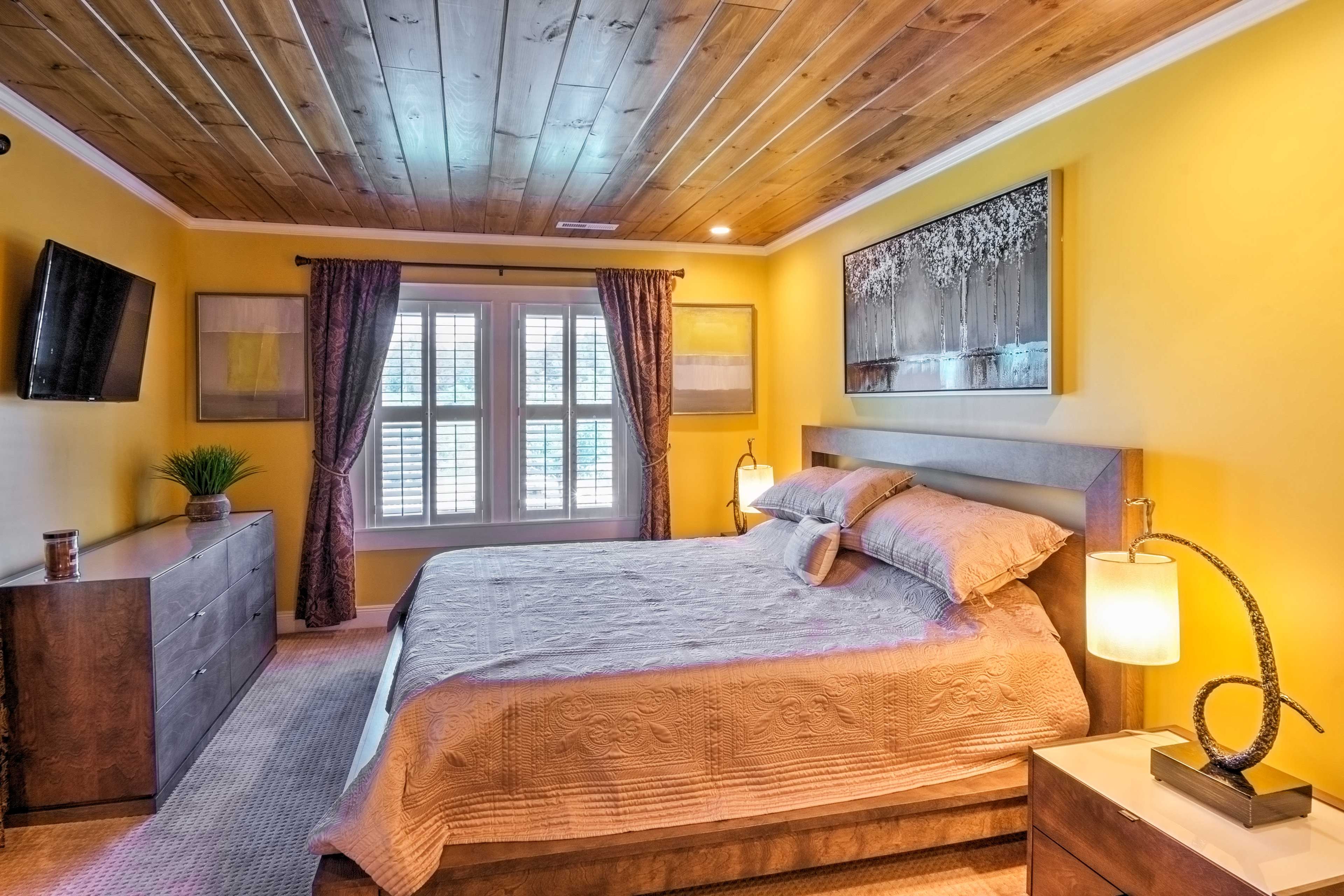 Enjoy rejuvenating nights of sleep in this plush king bed.