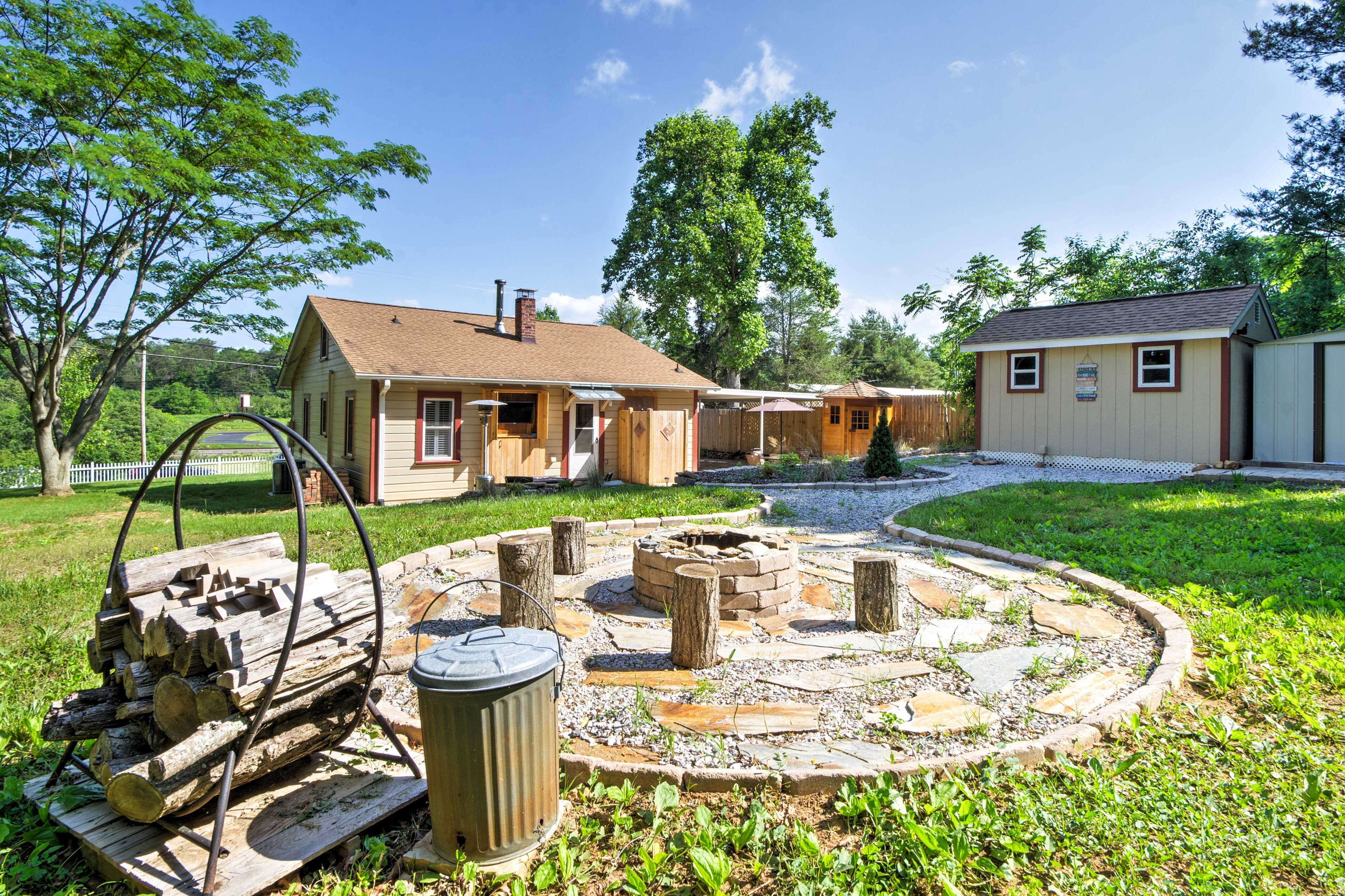 On cooler evenings, gather around the outdoor fire pit for s'mores and story telling.