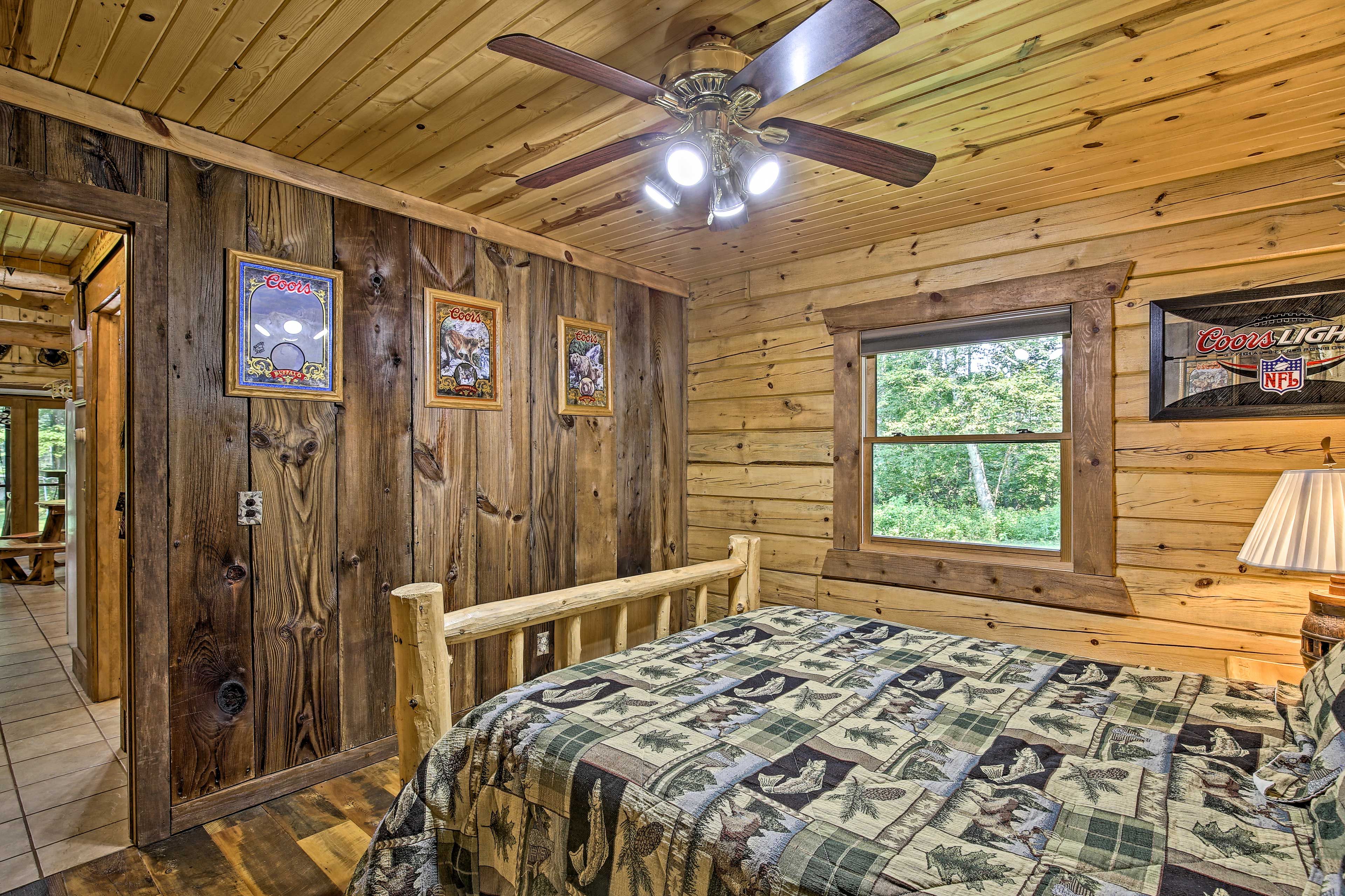 Bedroom 2 | Queen Bed