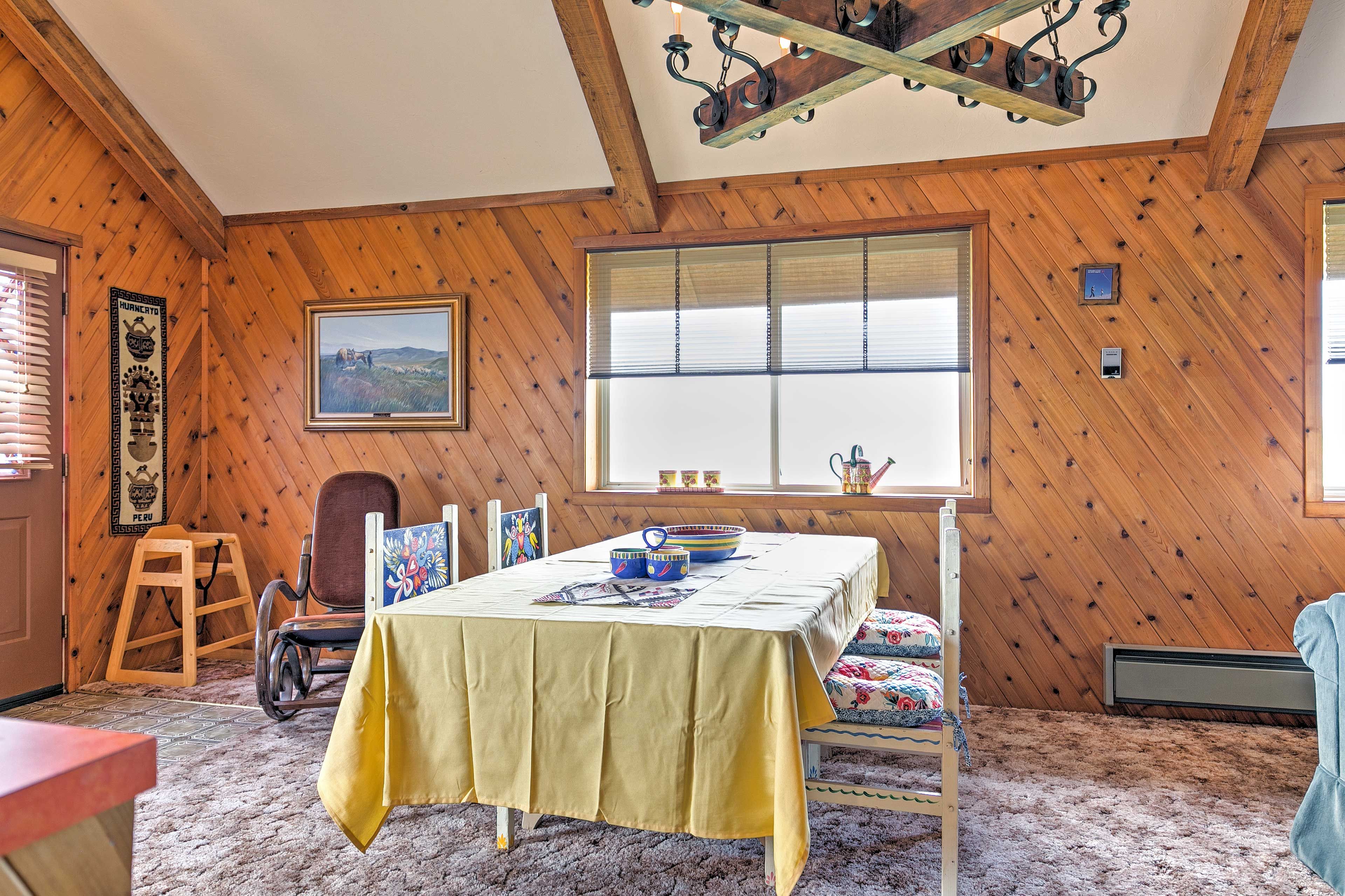Dining Area | Dishware & Flatware