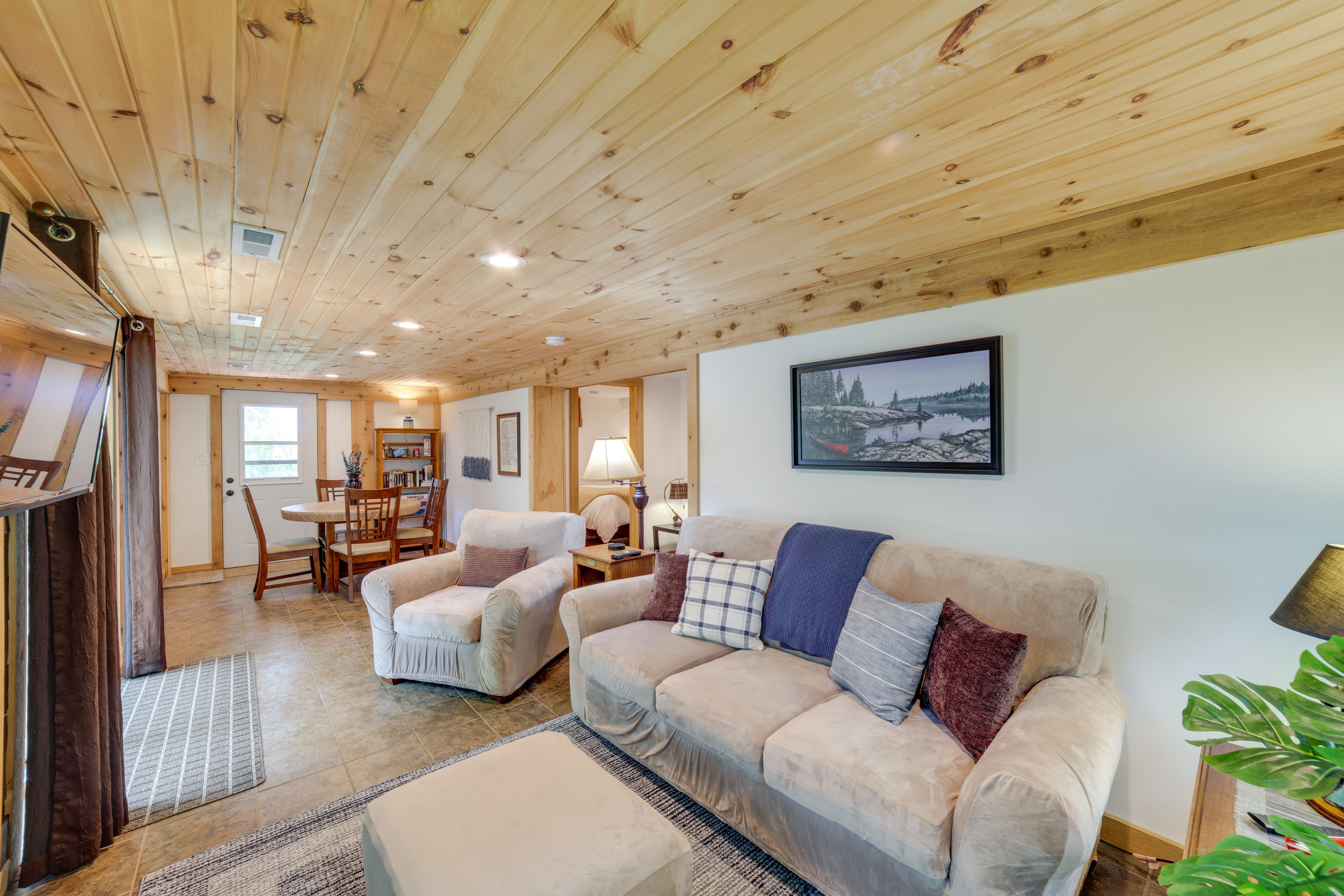 Family Room | Board Games | Queen Sleeper Sofa