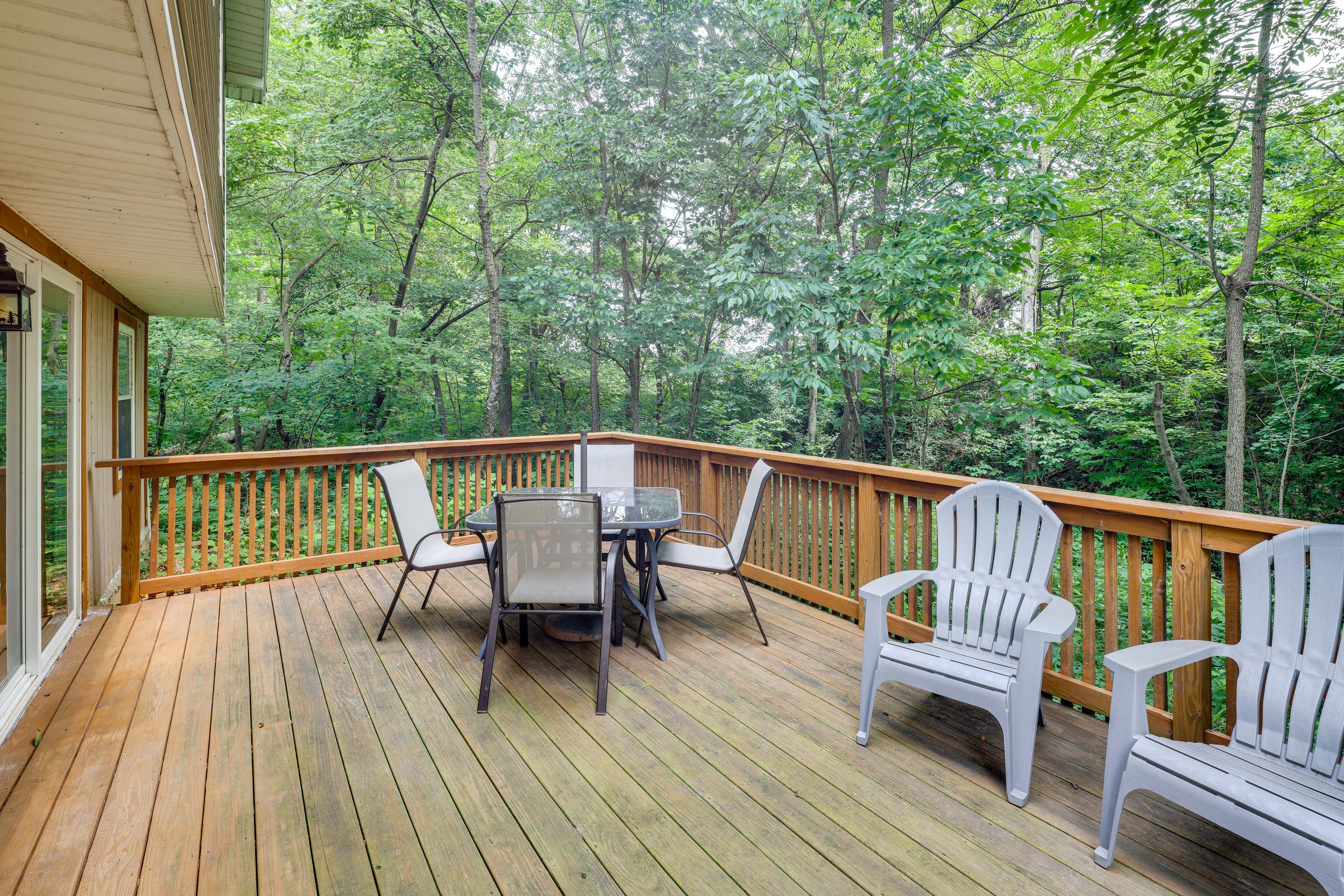 Deck | Pet Friendly w/ Fee