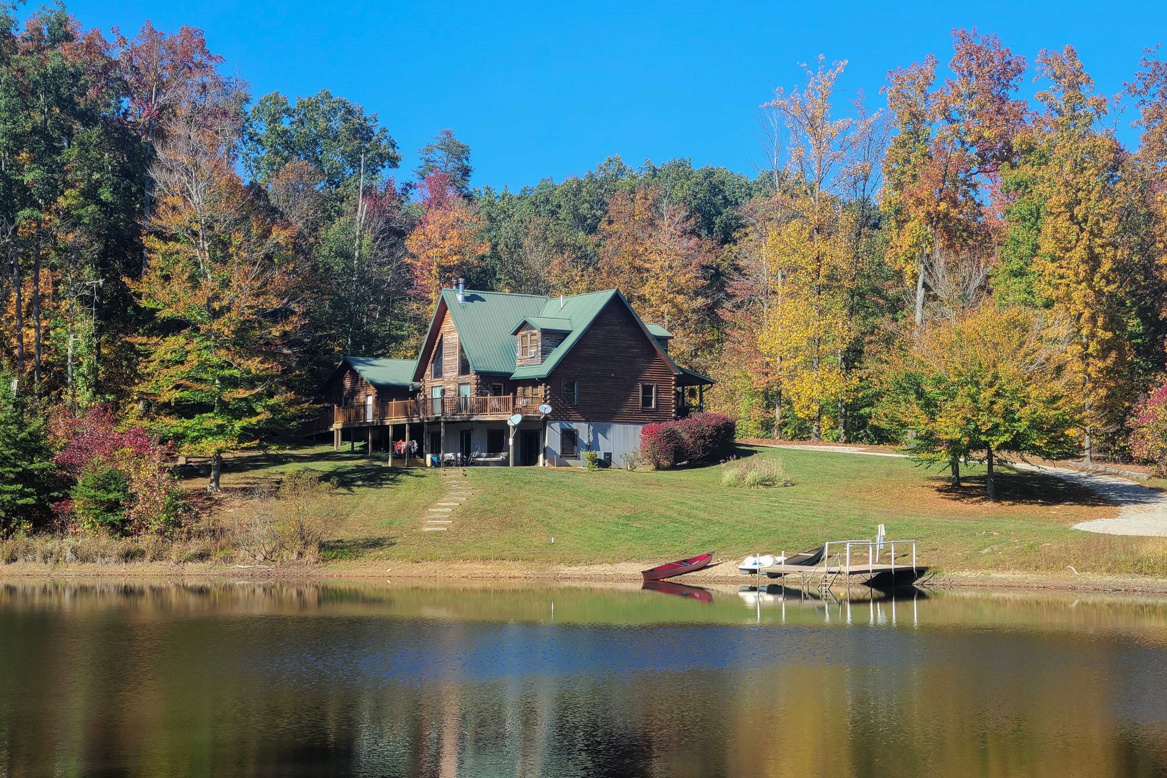 Underwood Vacation Rental | 6BR | 7.5BA | Stairs Required for Access
