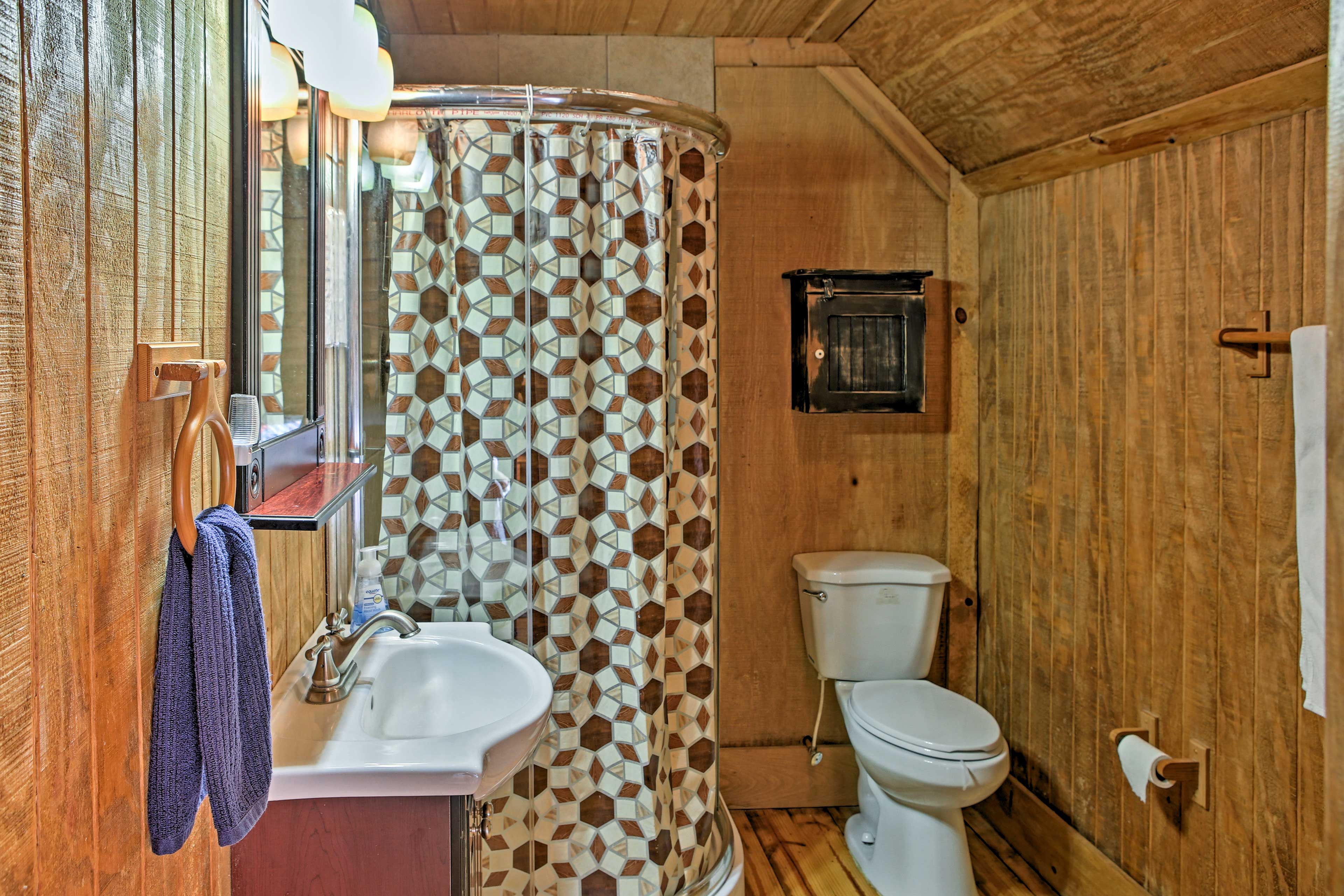 Full Bathroom