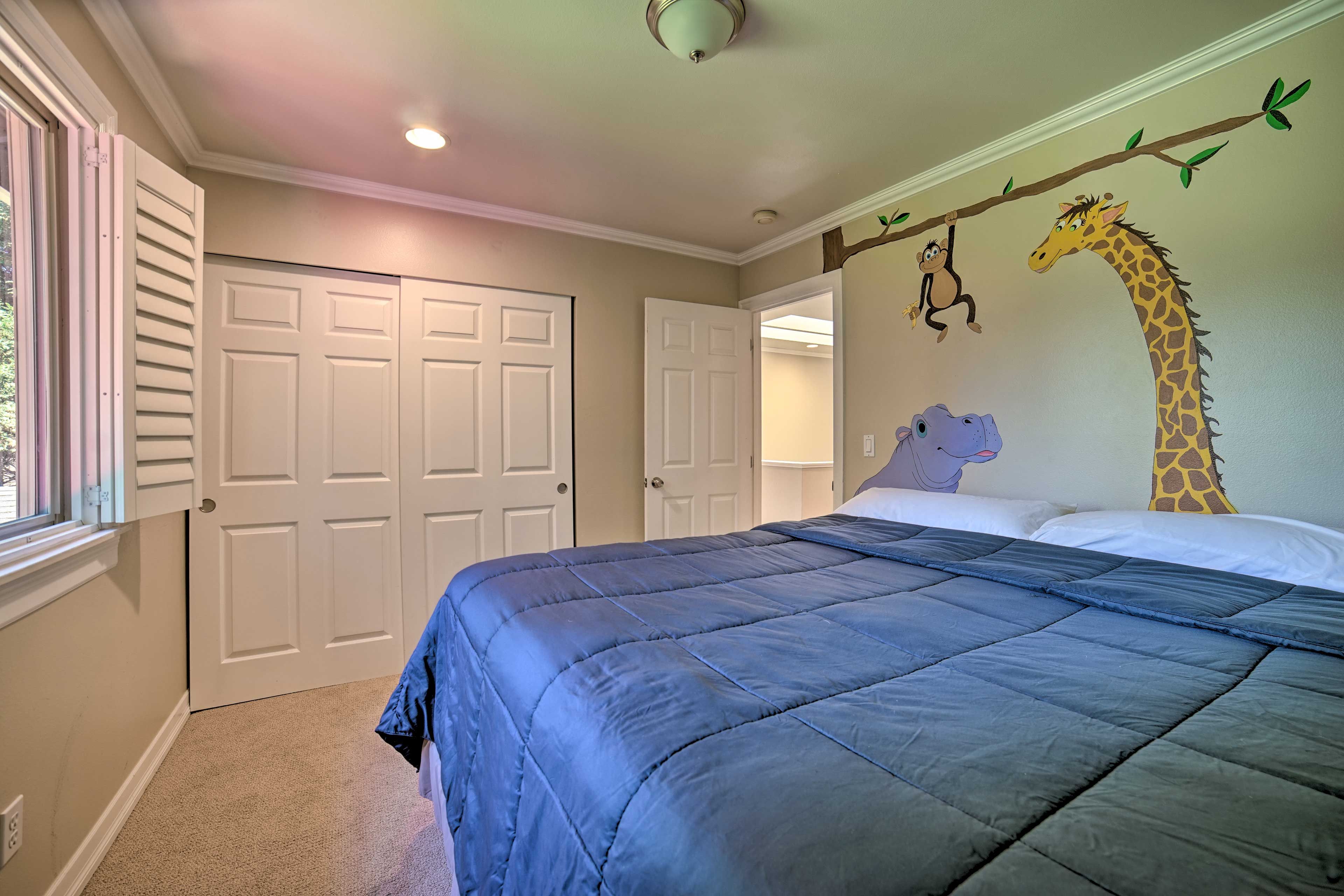 Bedroom 2 | King Bed