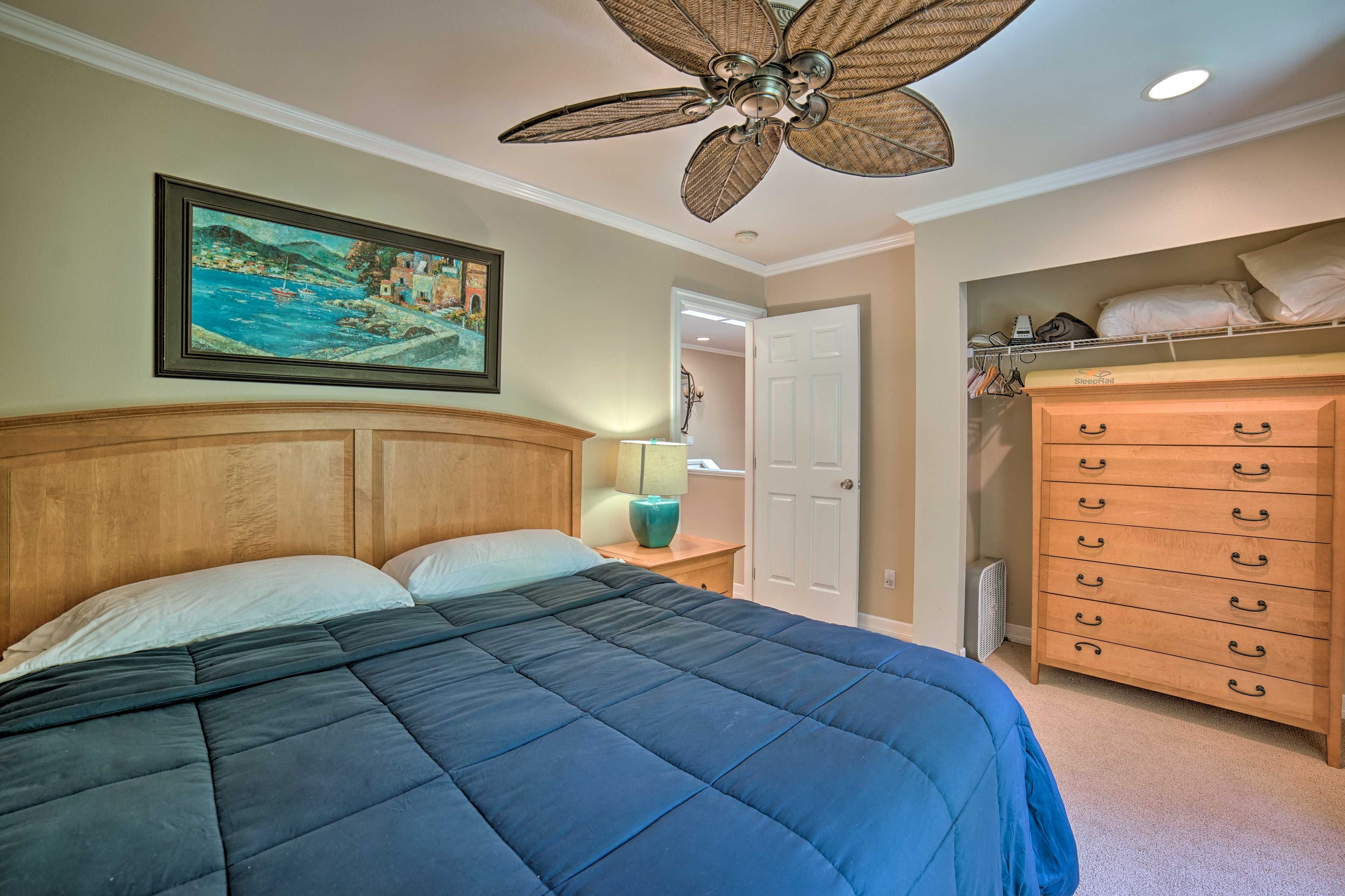 Bedroom 3 | King Bed