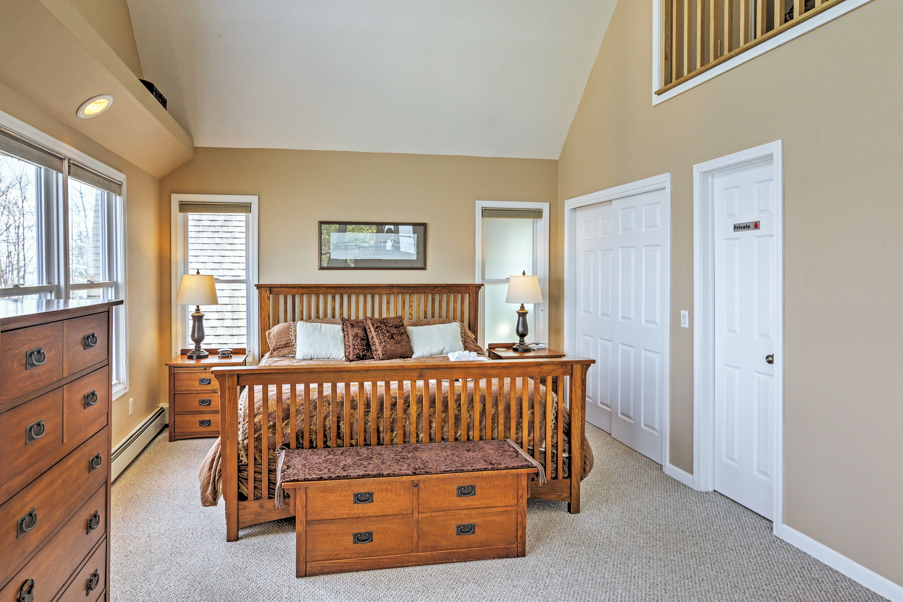 Bedroom 3 | King Bed | Upper Level