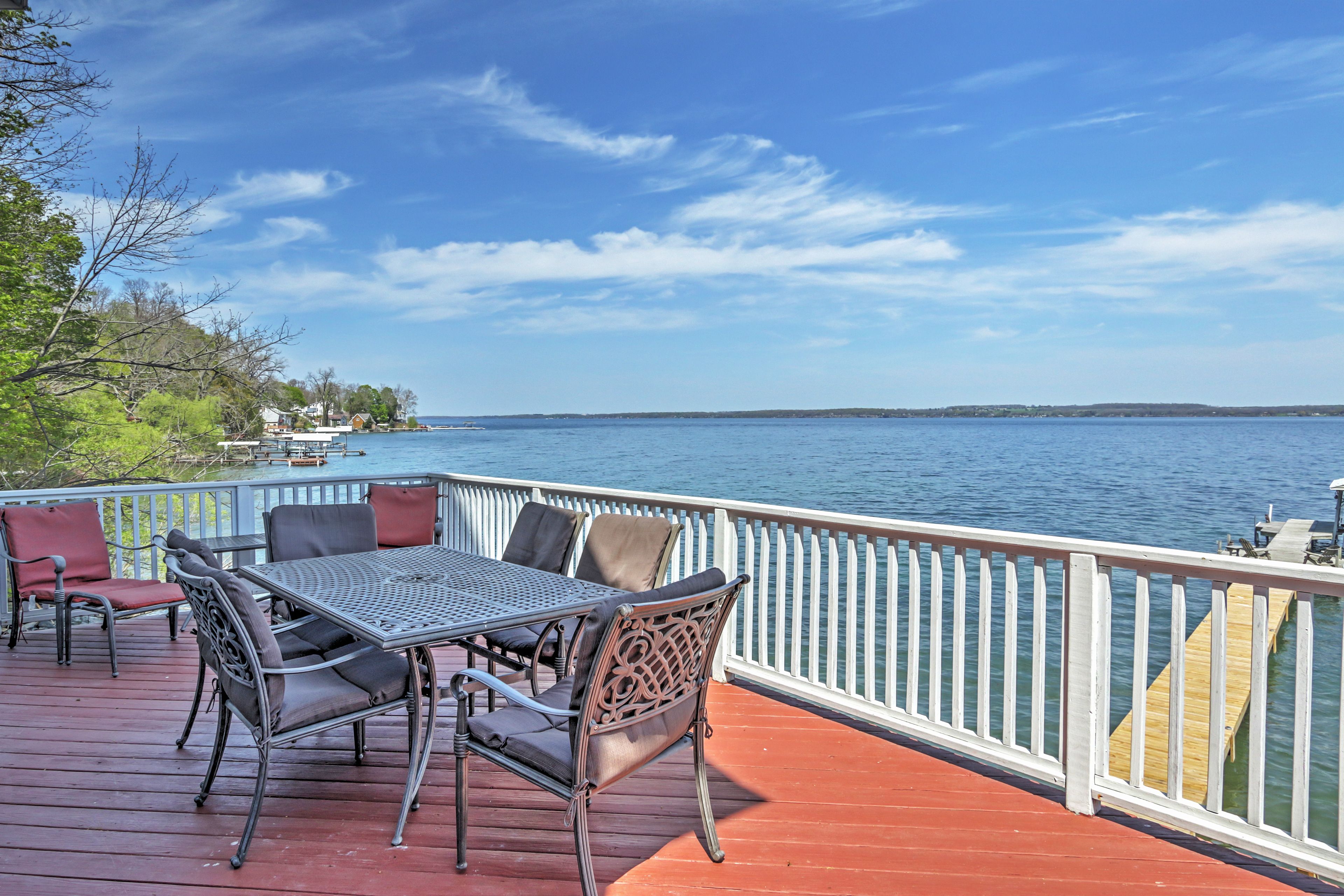Upper Deck | Outdoor Dining