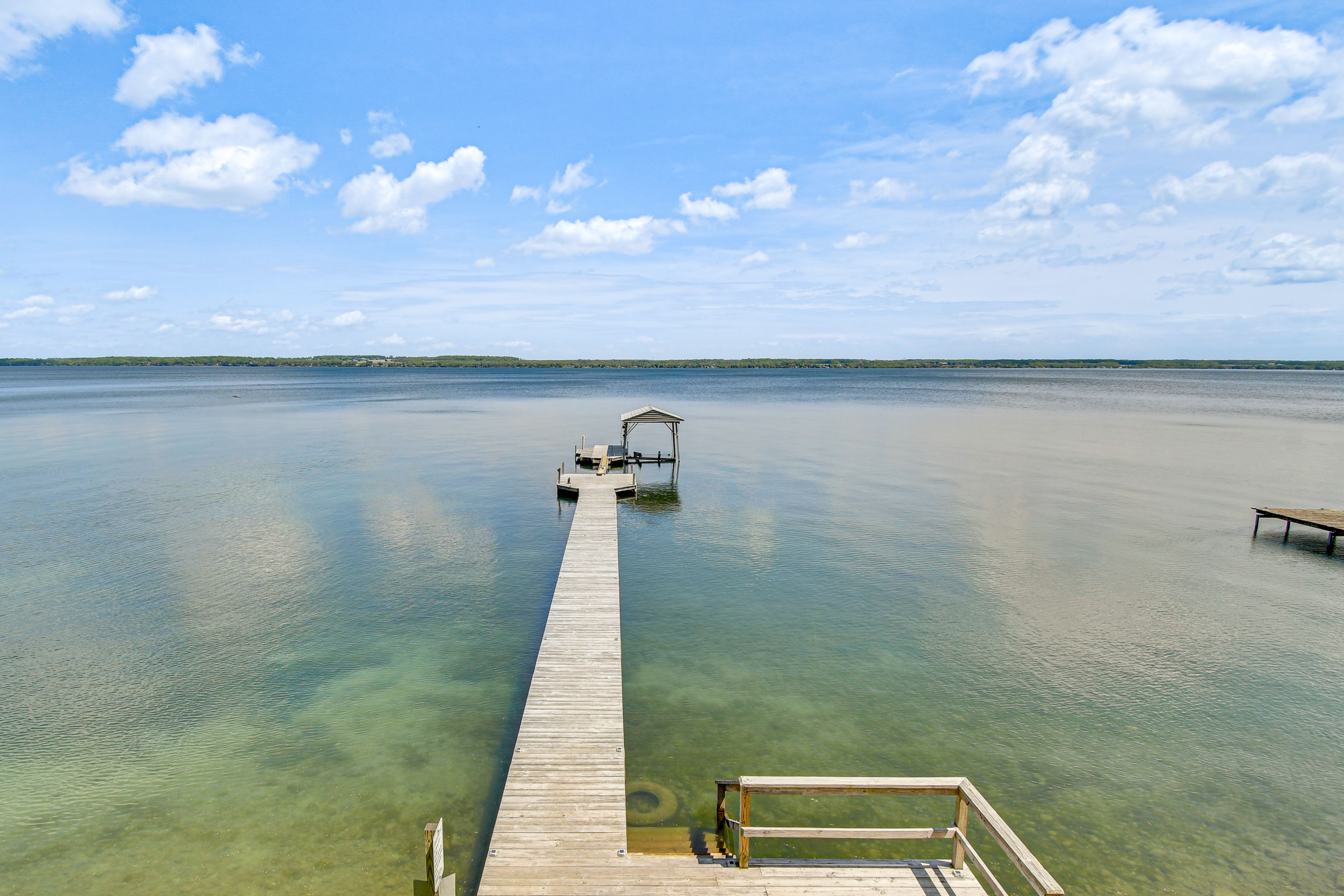 Fishing Dock | 80' of Dock Space for Boats