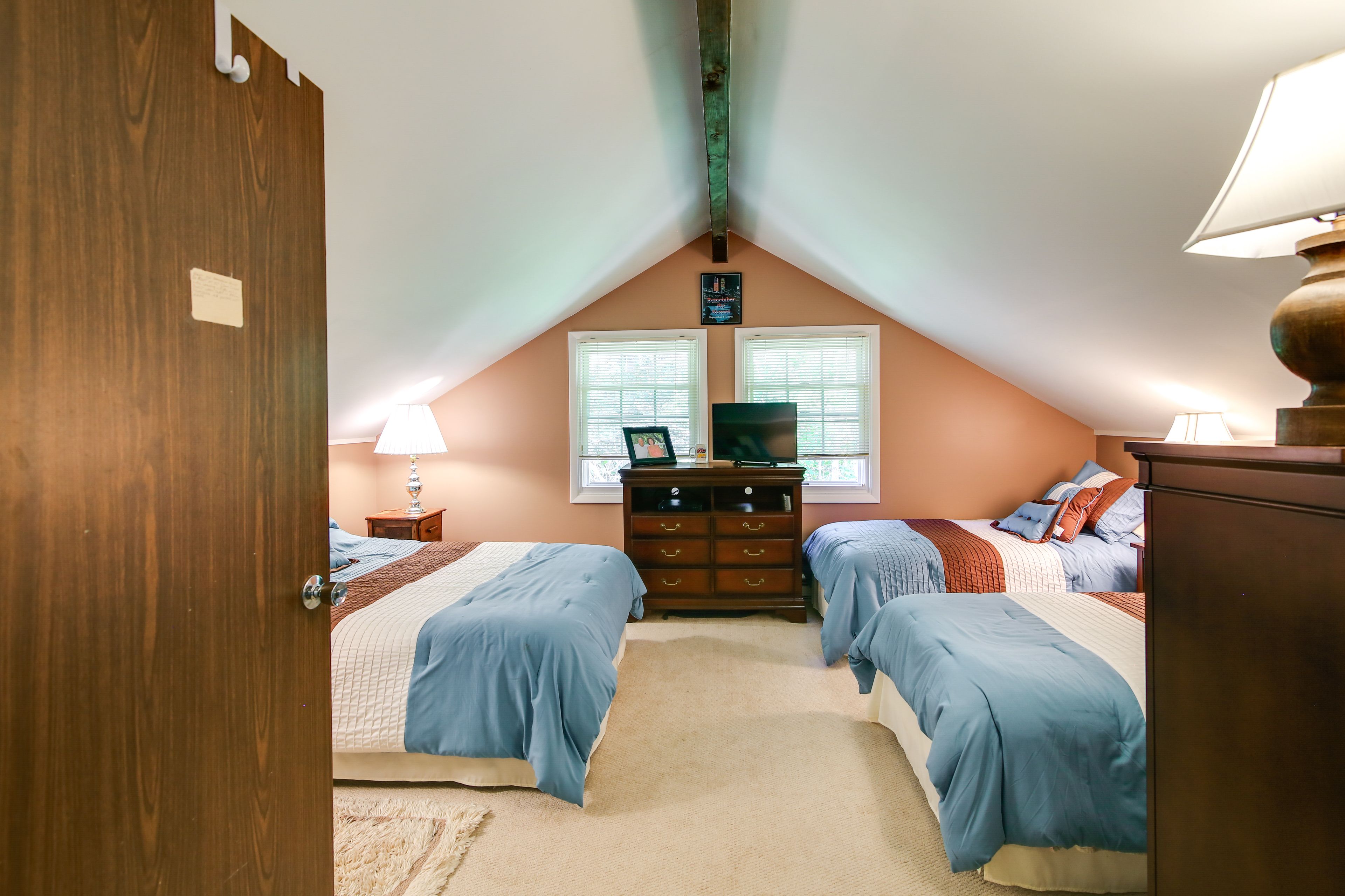 Bedroom 1 | Queen Bed, 2 Twin Beds | Desk | Third Floor