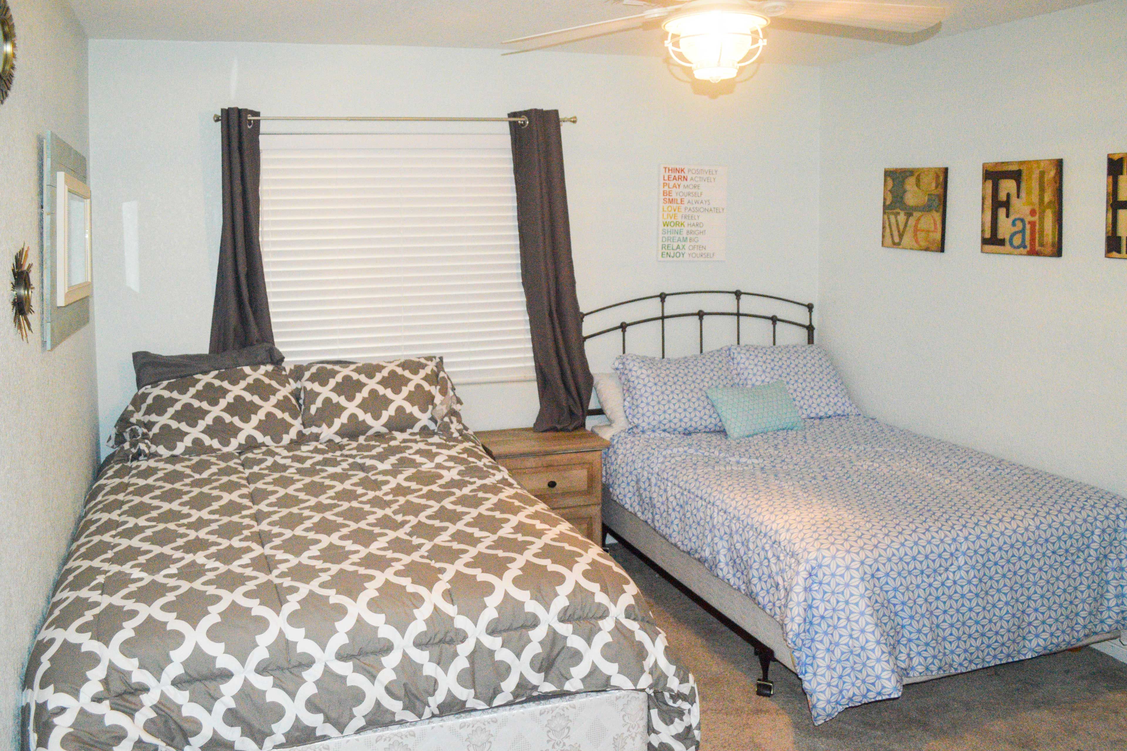 Bedroom 2 | Queen Bed | Twin Bed