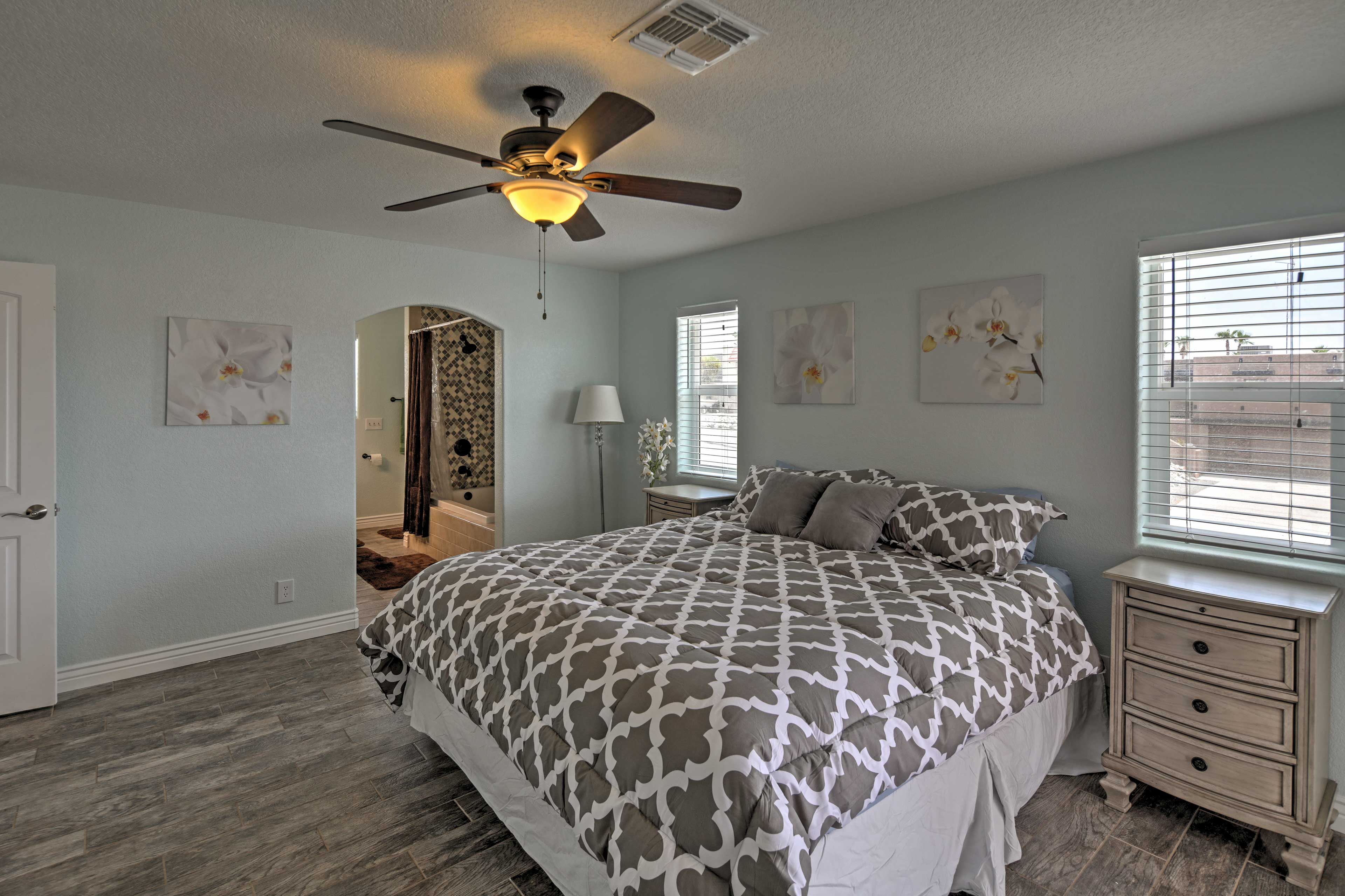 Bedroom 1 | King Bed | Linens Provided