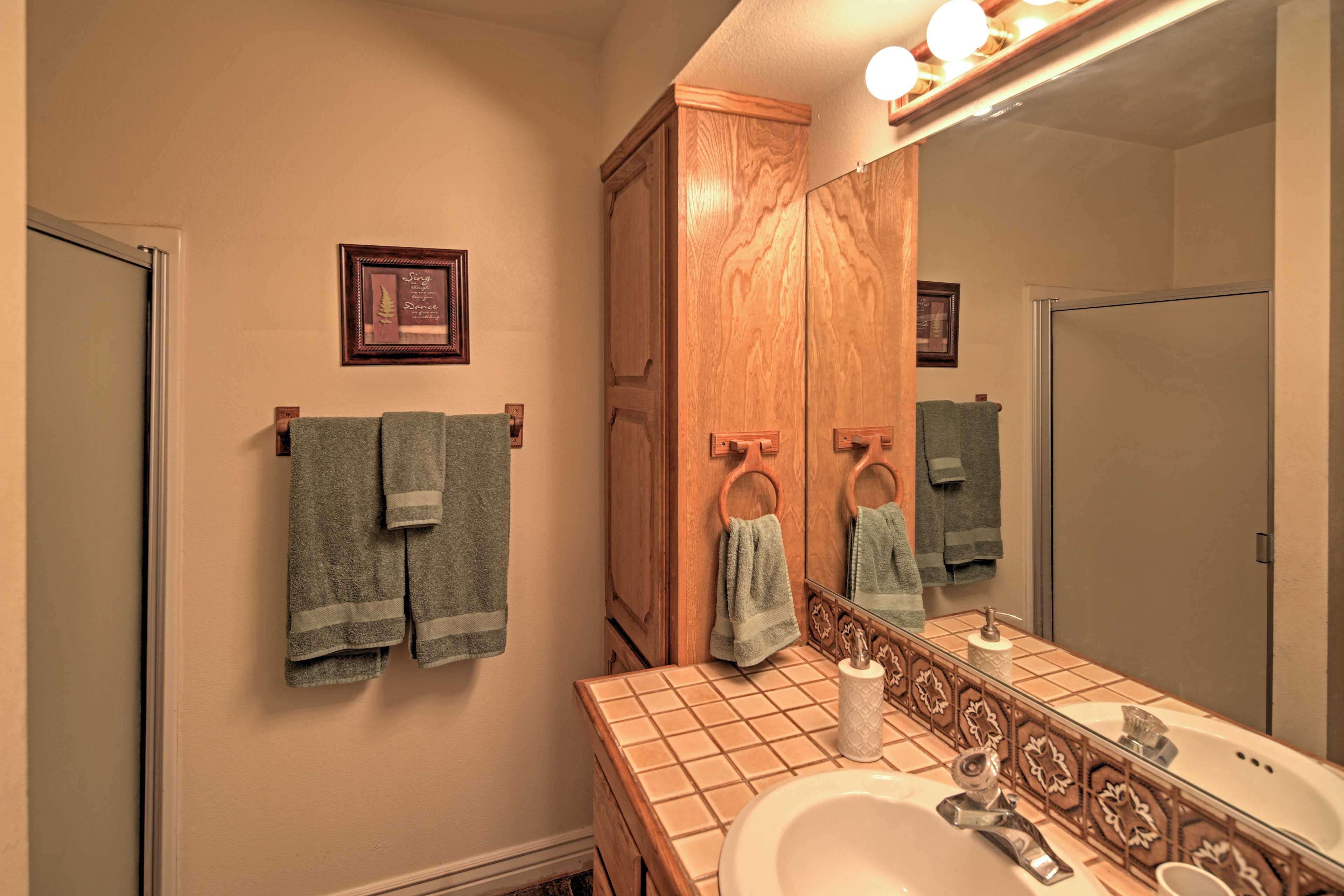 Full Bathroom