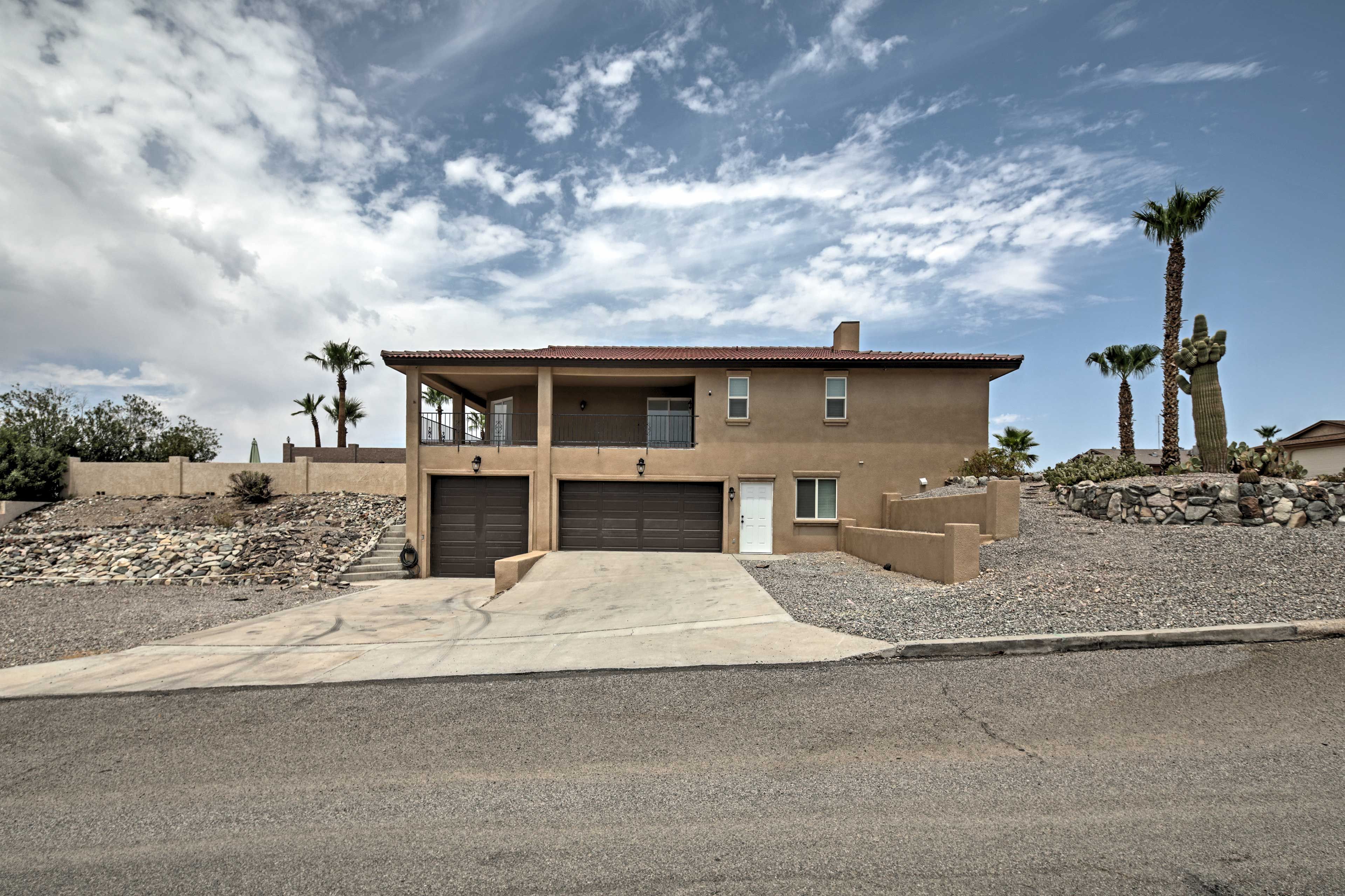 Exterior | Parking | Driveway (2 Vehicles)