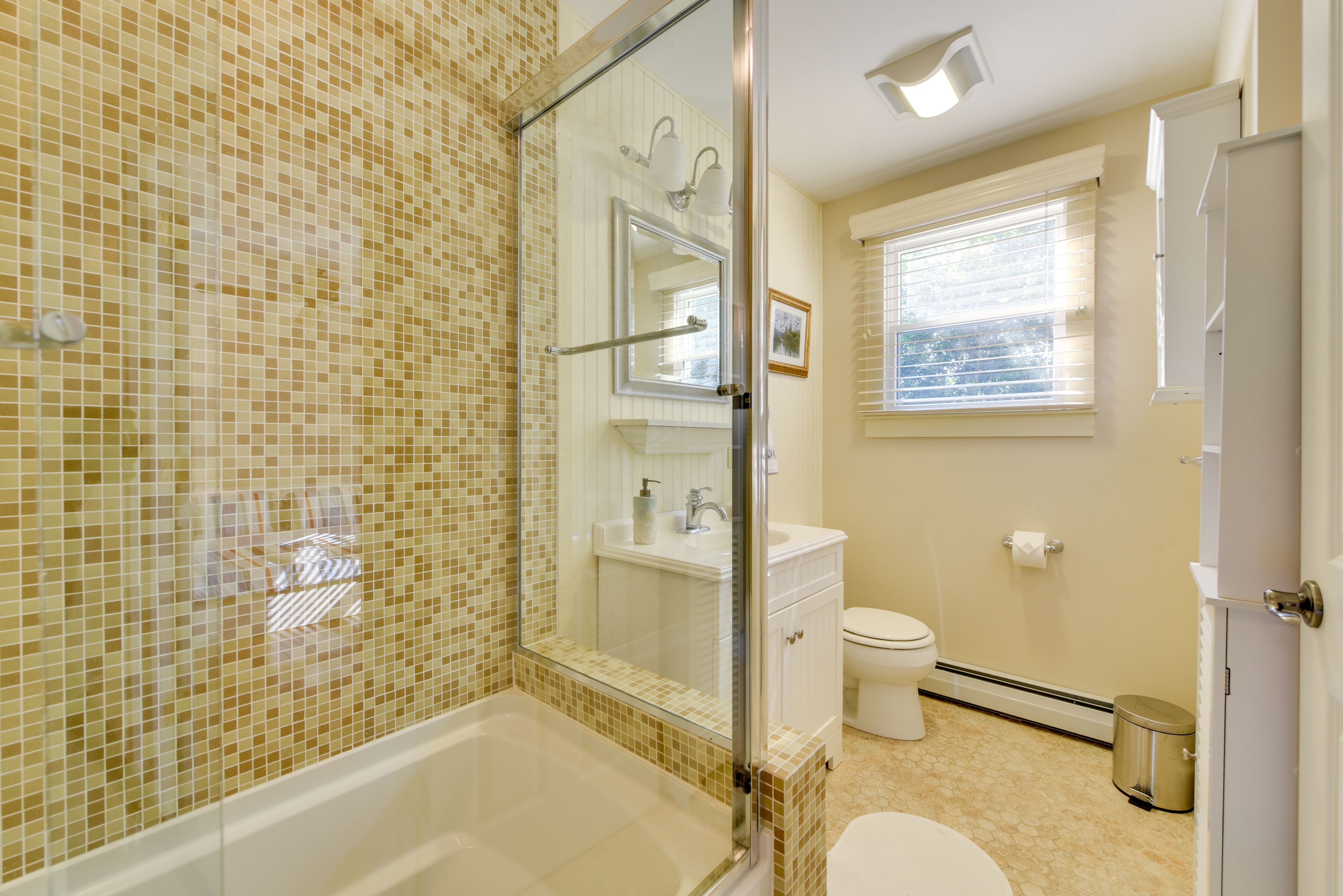 Bathroom | Towels Provided