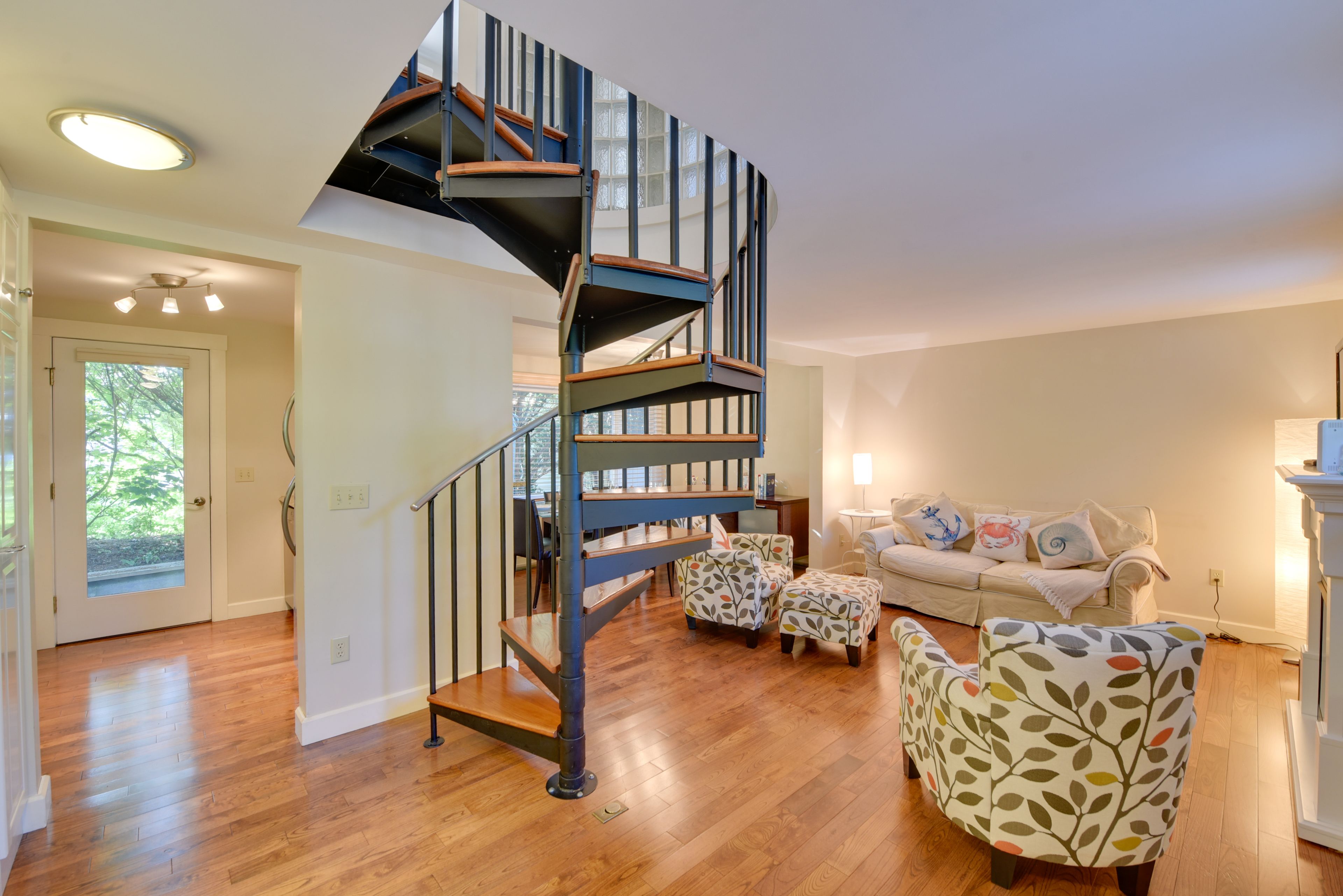 Living Room | Electric Fireplace | Cable TV