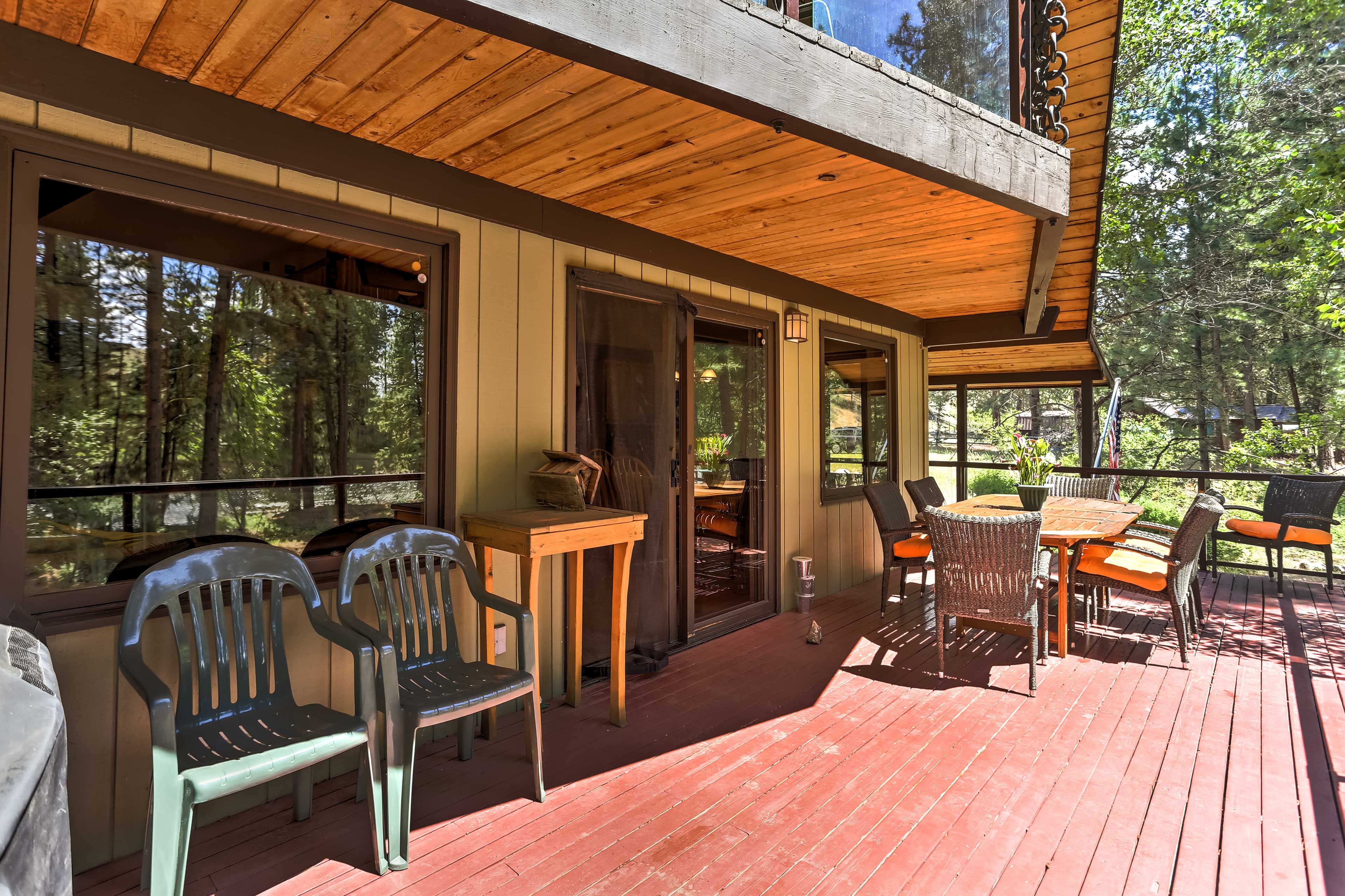 Private Deck | Outdoor Dining | Outdoor Seating