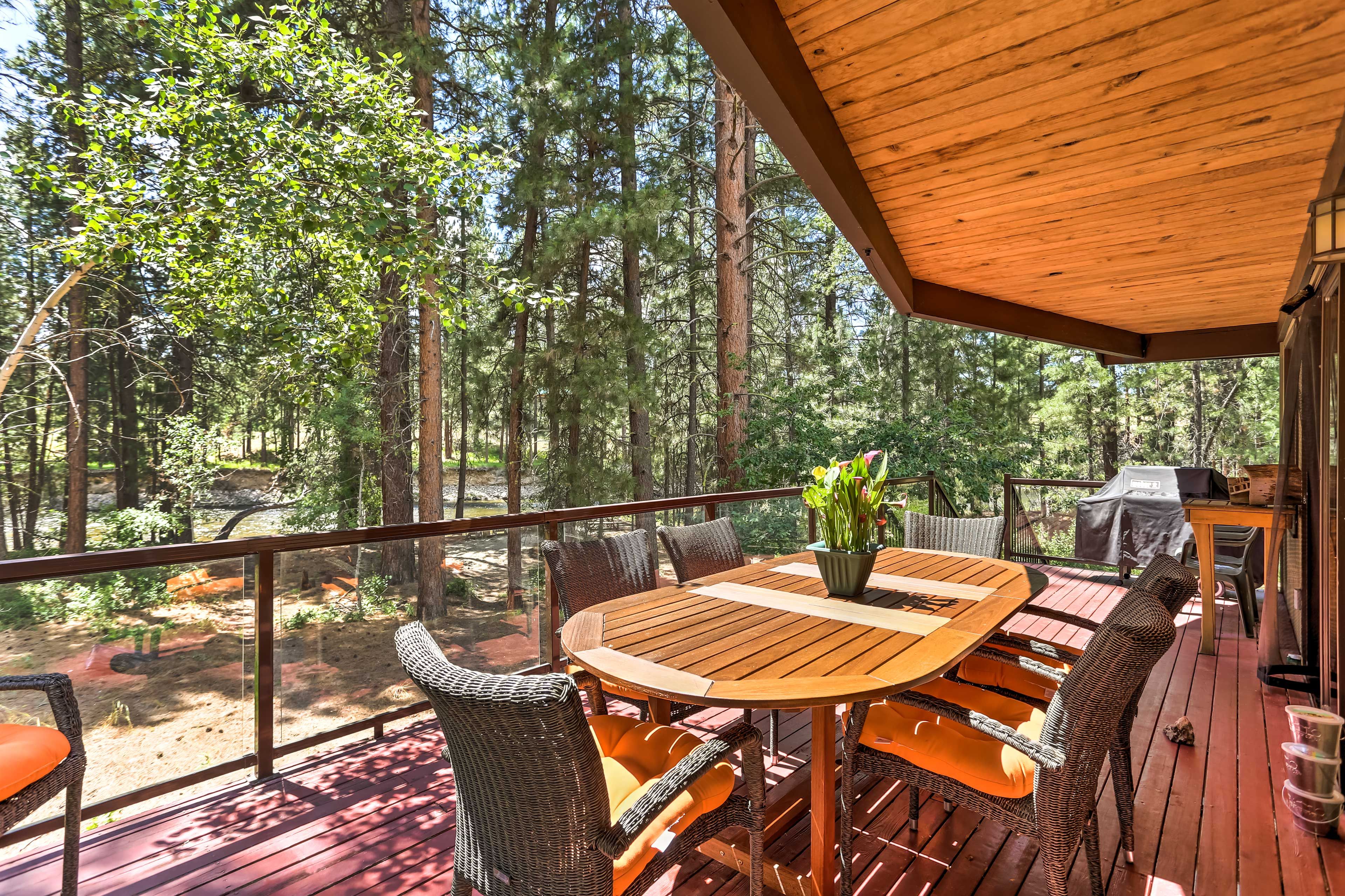 Winthrop Vacation Rental | 3BR | 3BA | 2,000 Sq Ft | 5 Stairs Required