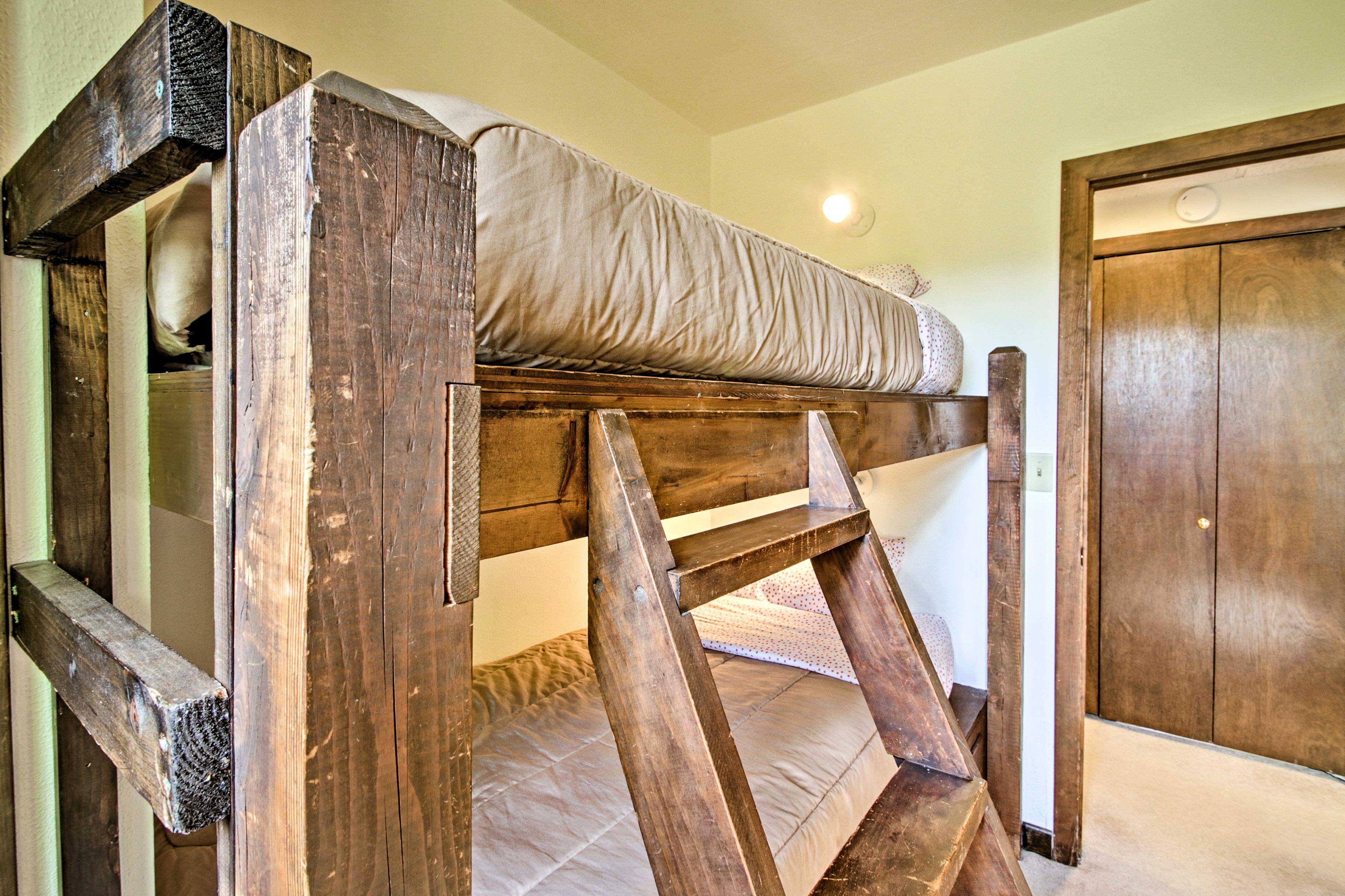 Bedroom 4 | 1st Floor | Twin Bunk Bed