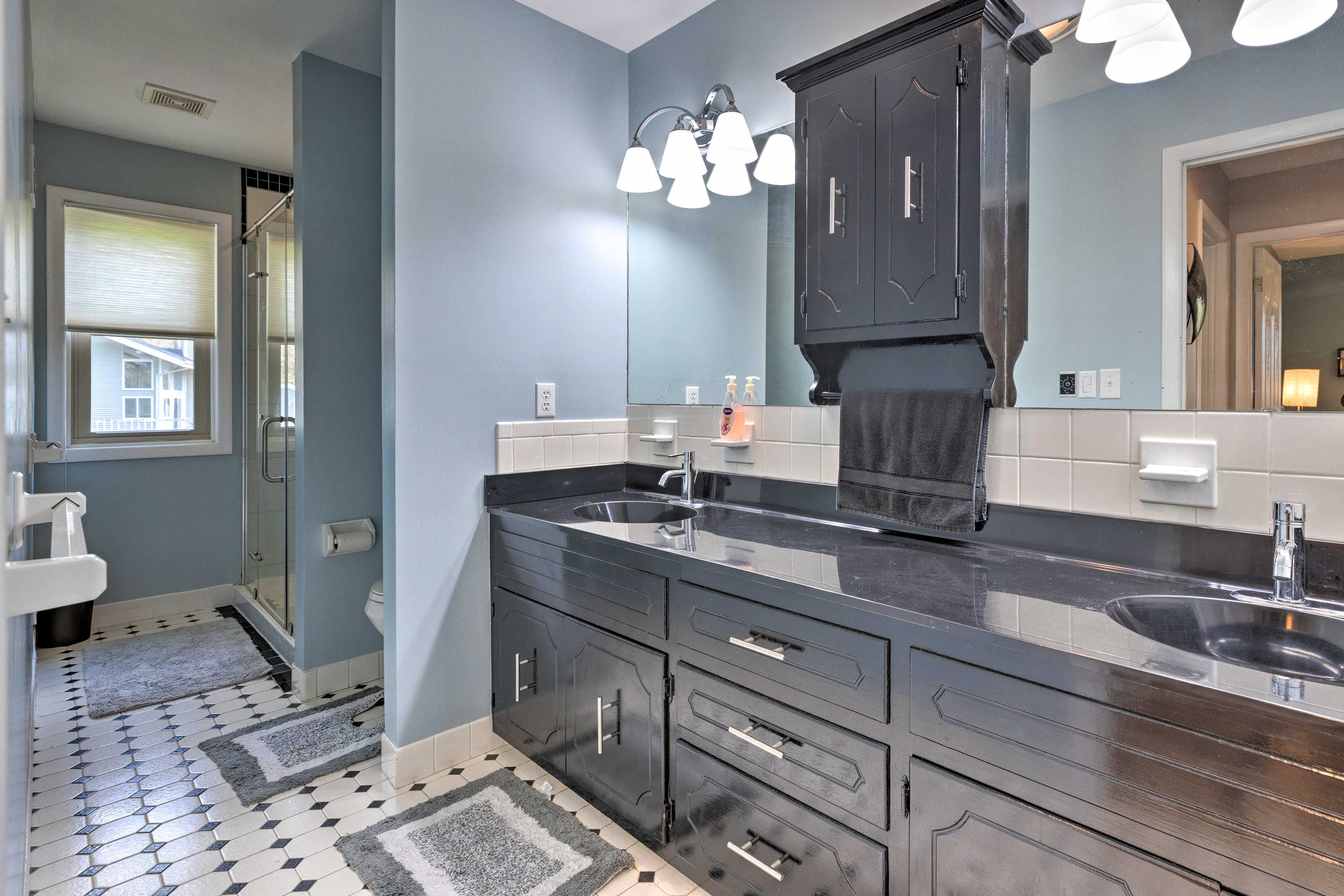 Full Bathroom