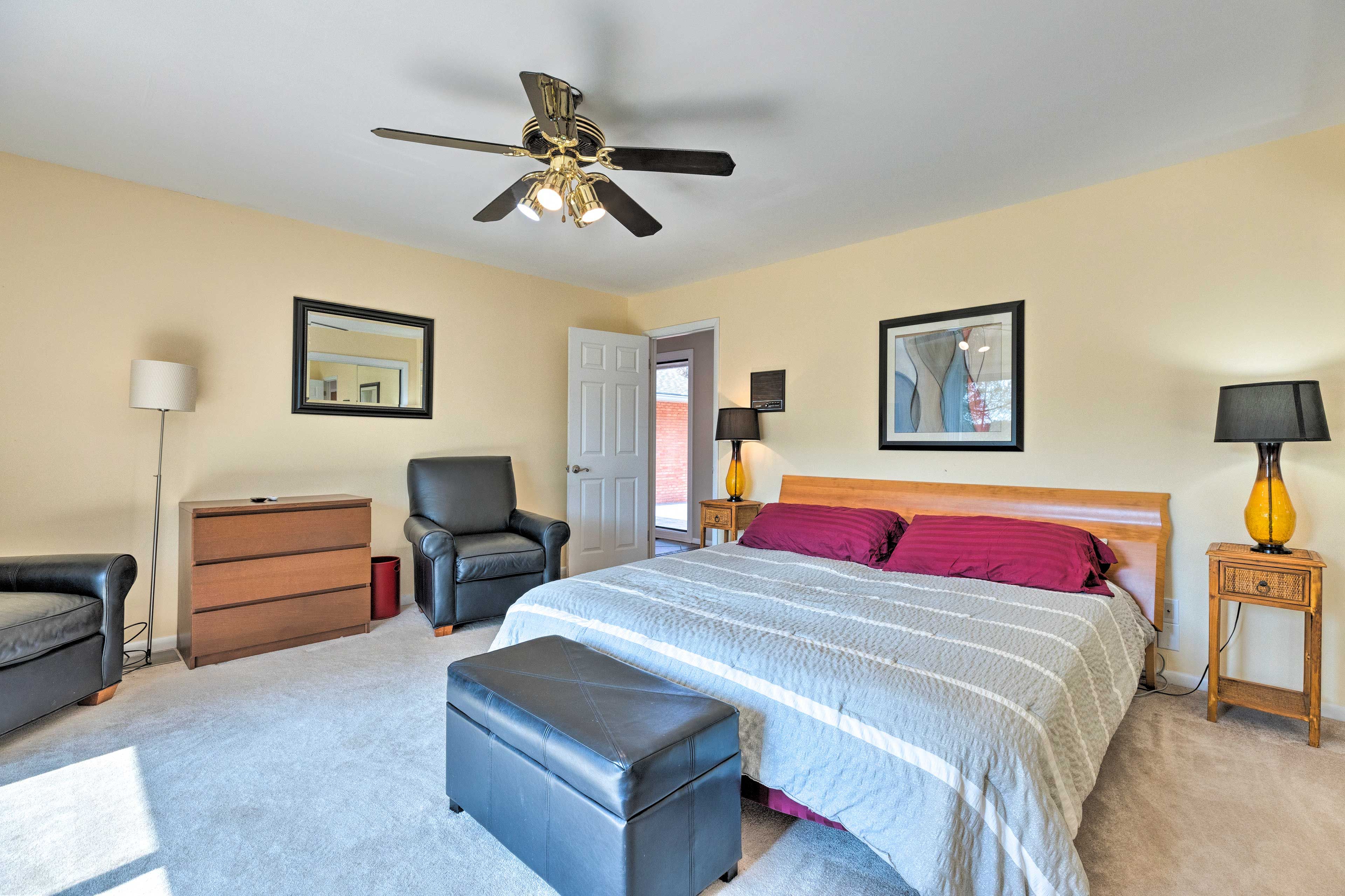 Bedroom 1 | King Bed | TV w/ YouTube TV