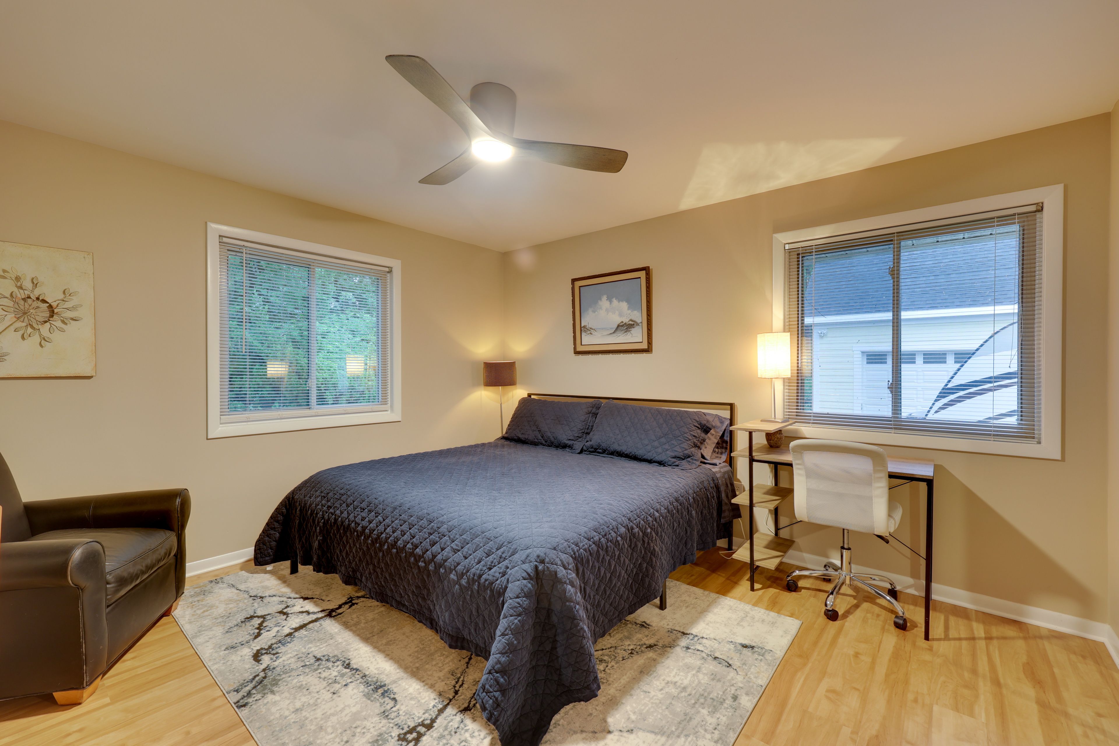 Bedroom 2 | King Bed