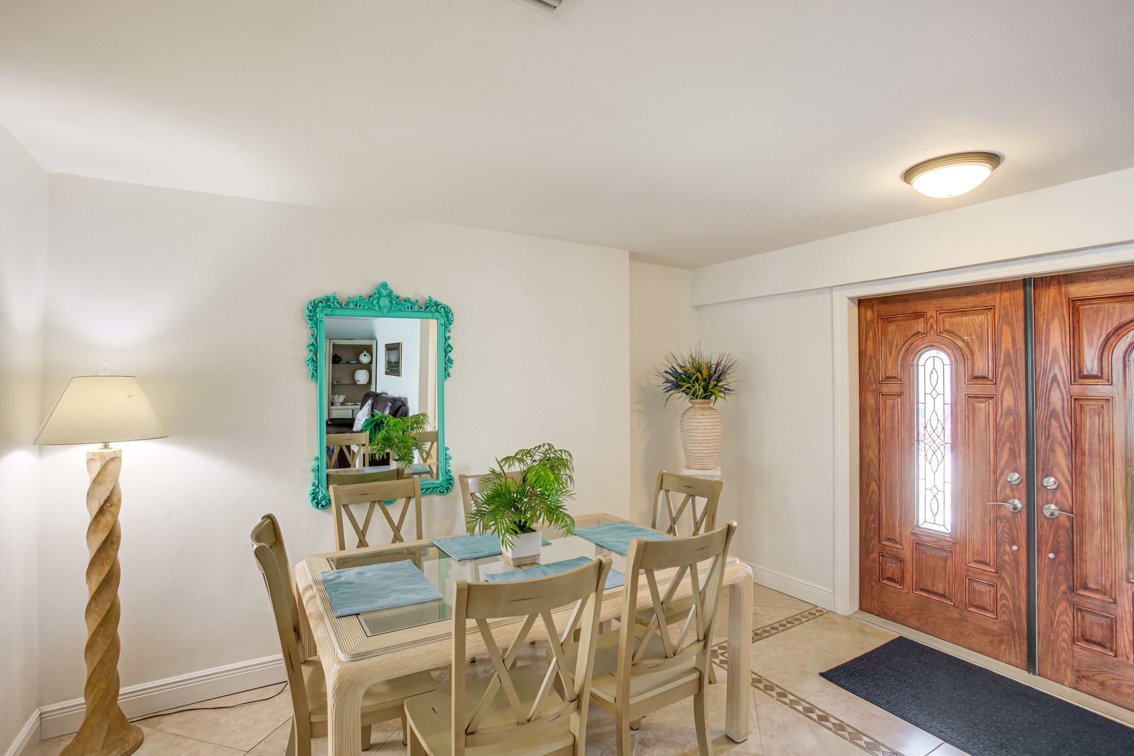 Dining Area | Electric Furnace Heating