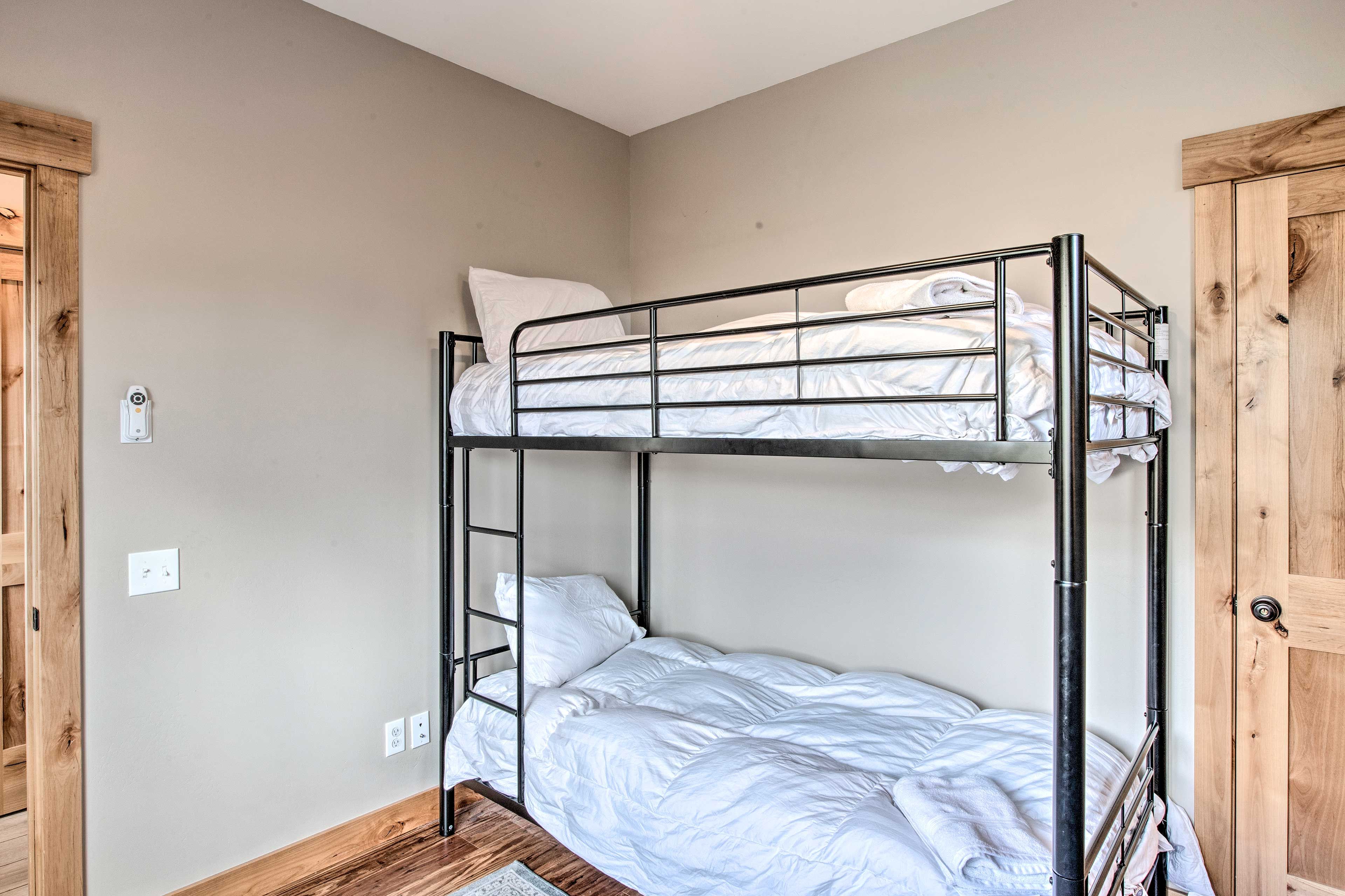 Bedroom 3 | Twin Bunk Bed