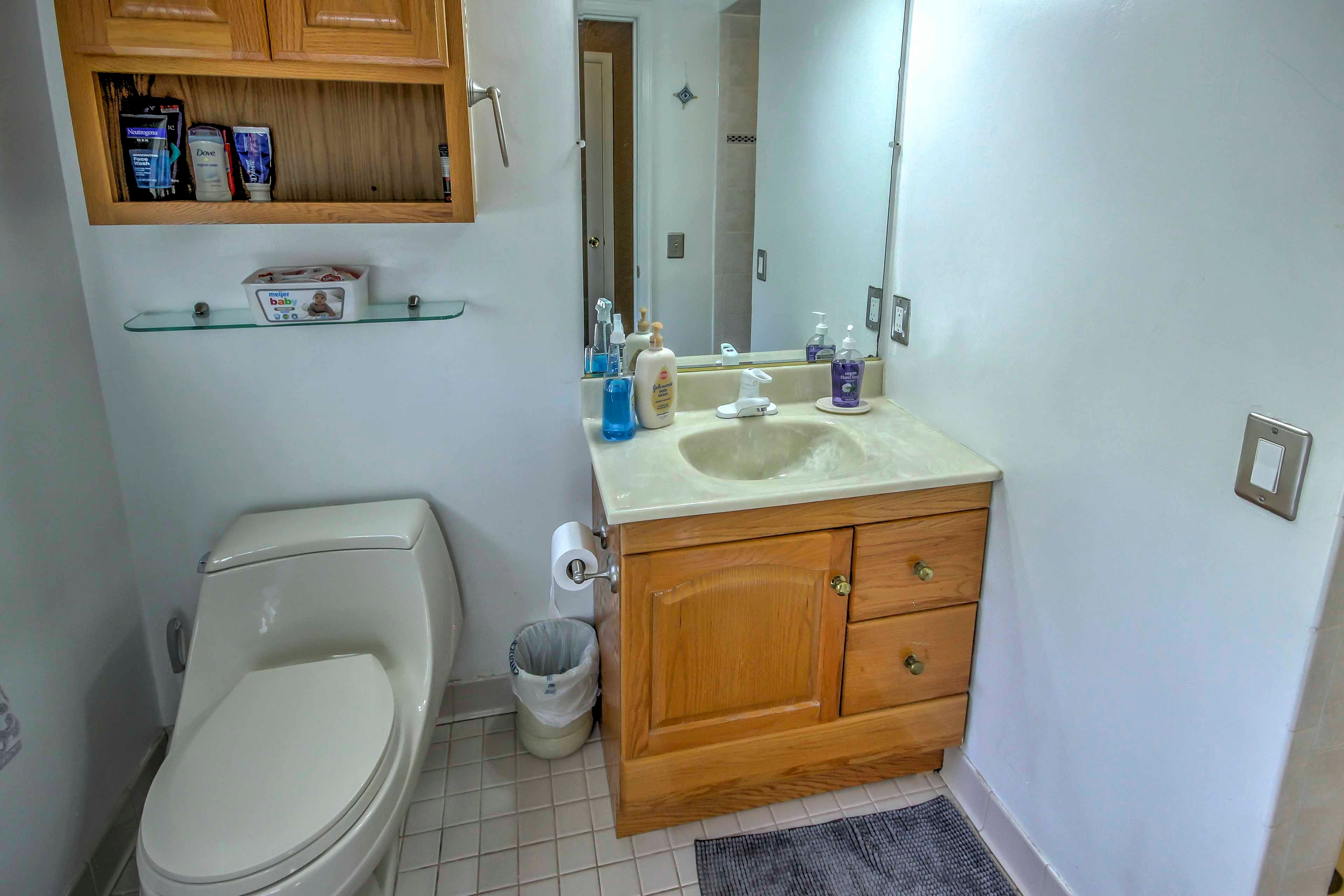 Full Bathroom