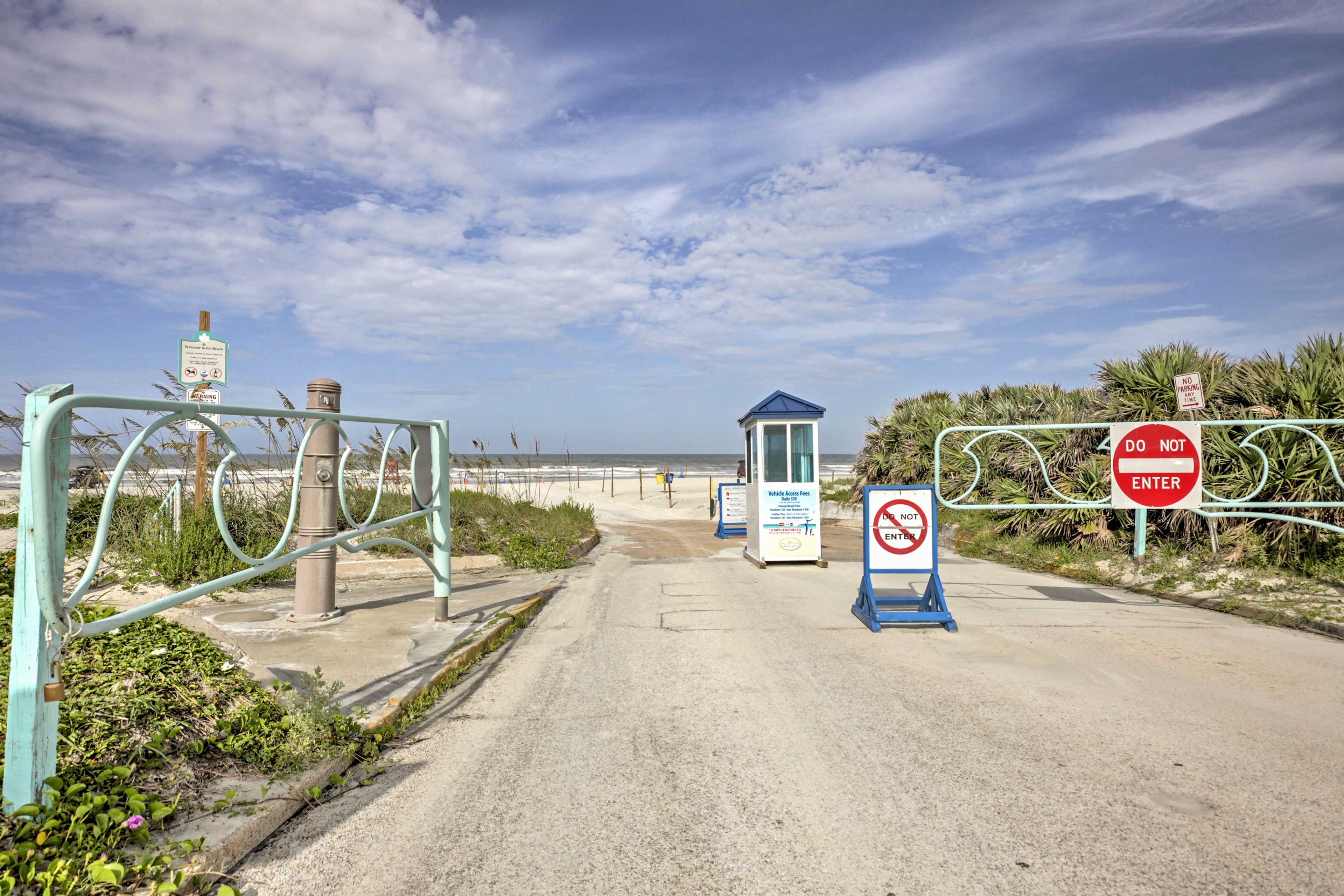 You'll be just minutes away from the shore!
