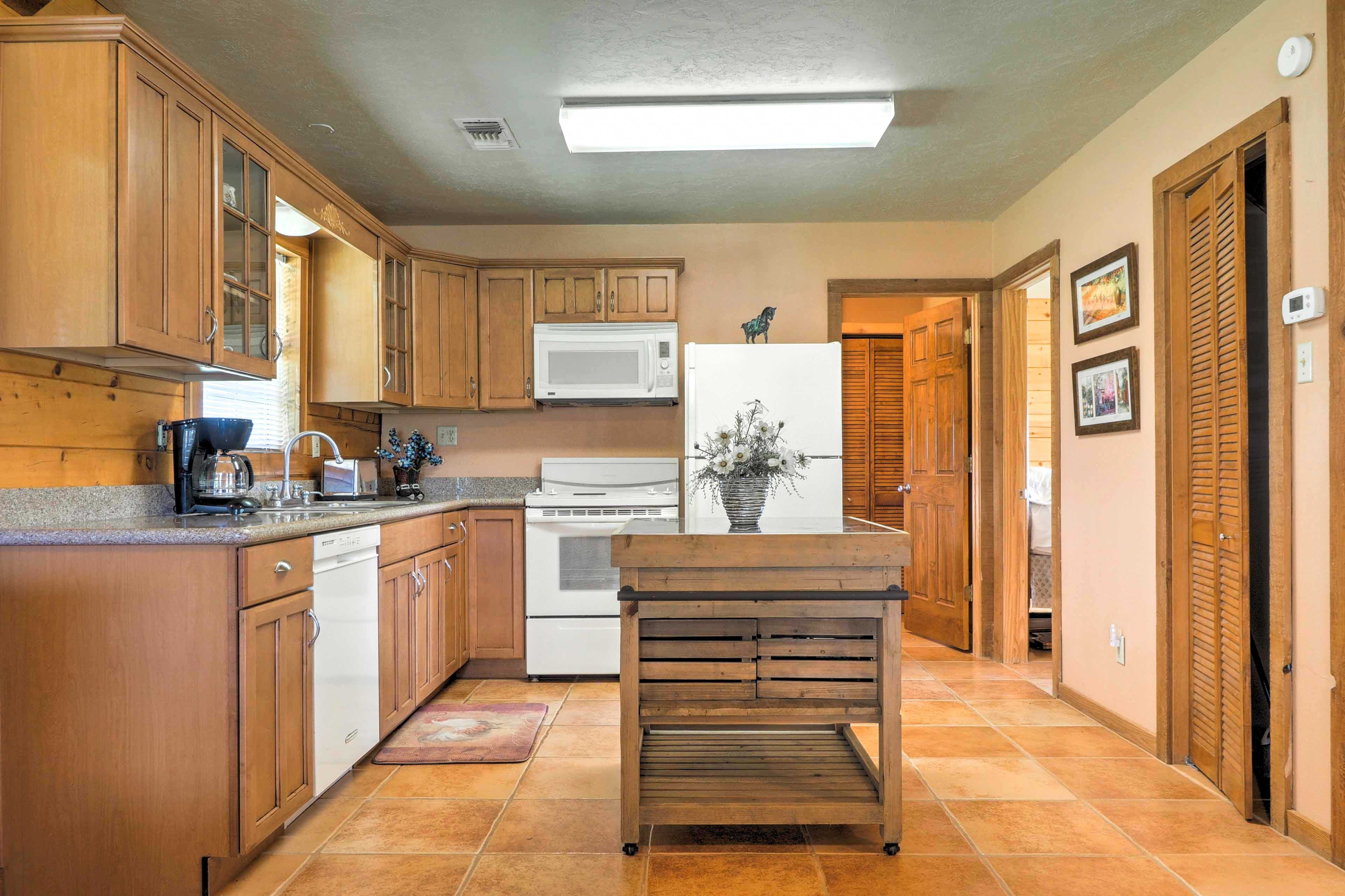Kitchen | Toaster | Coffee Maker | Trash Bags & Paper Towels