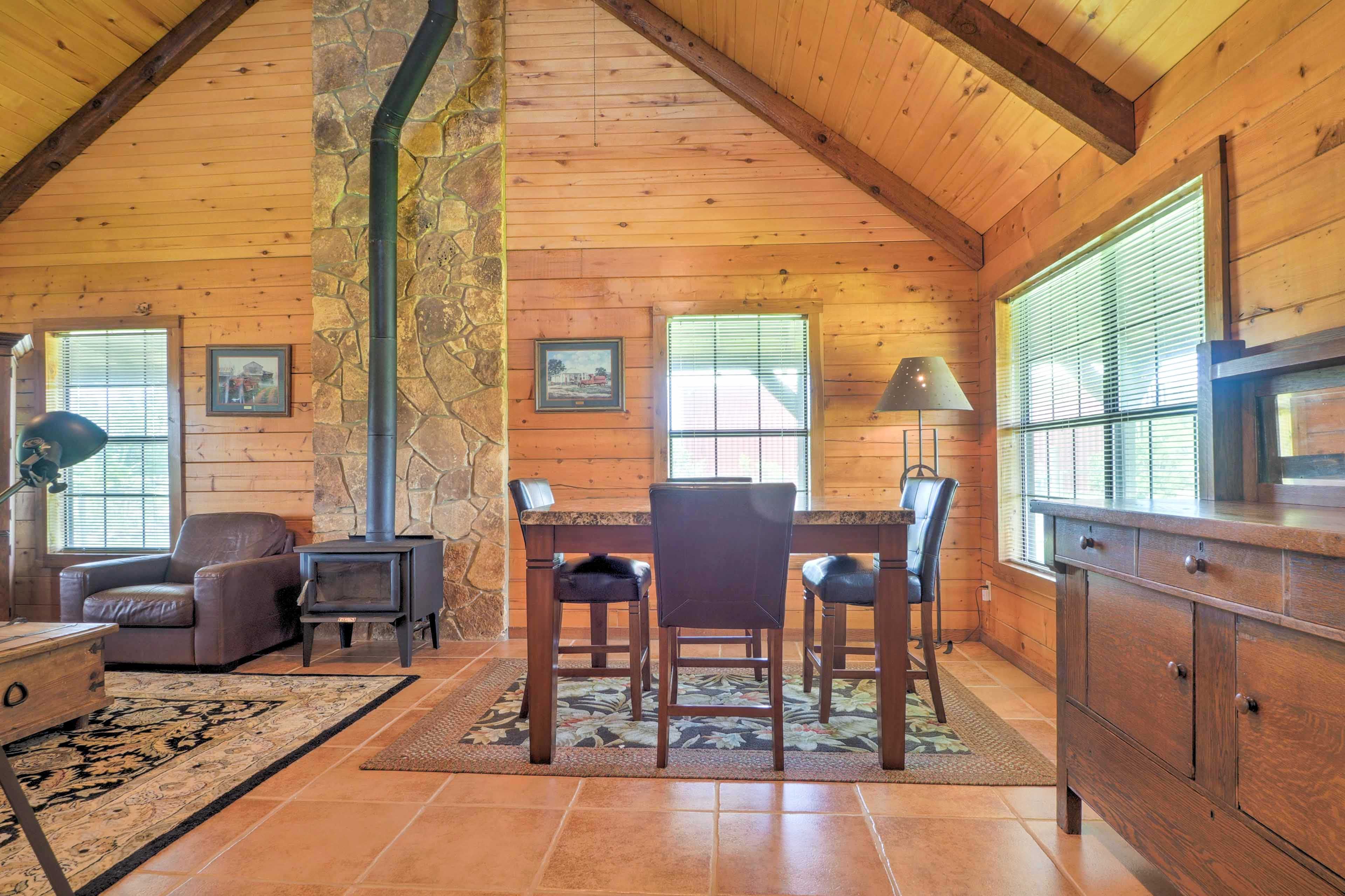 Dining Area | Dishware & Flatware