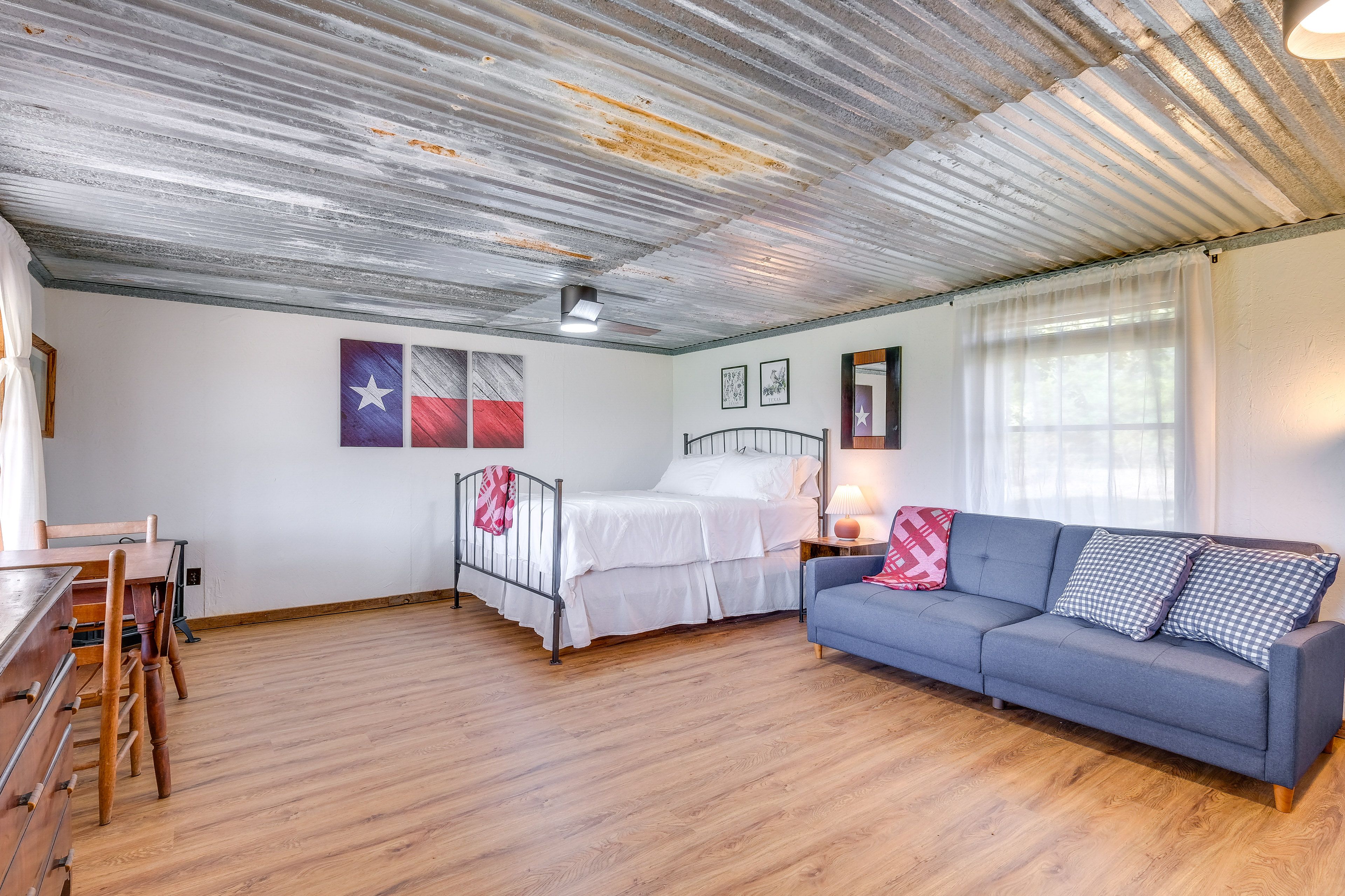 Interior | Studio | Free WiFi